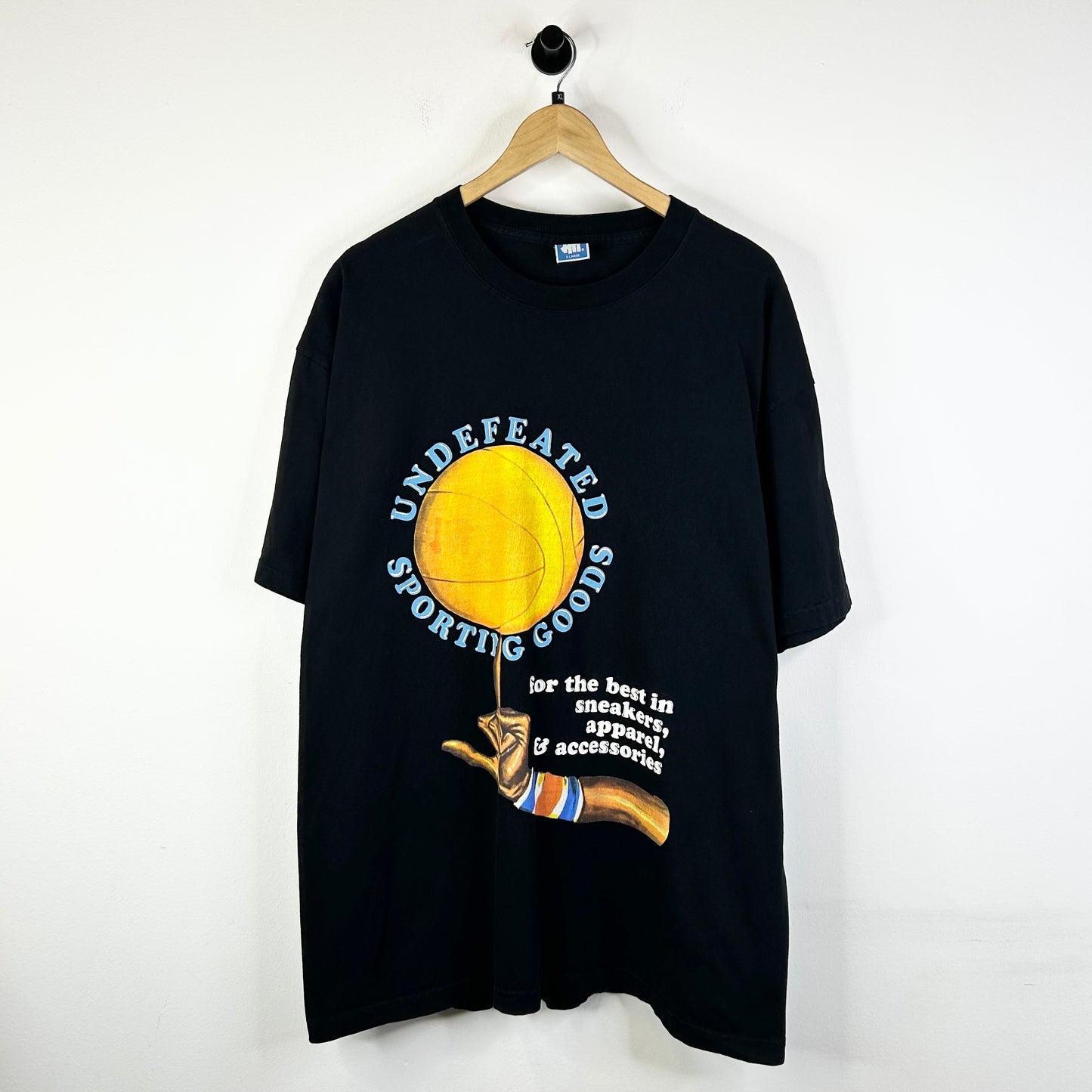 UNDEFEATED SPORTING GOOD BASKETBALL TEE