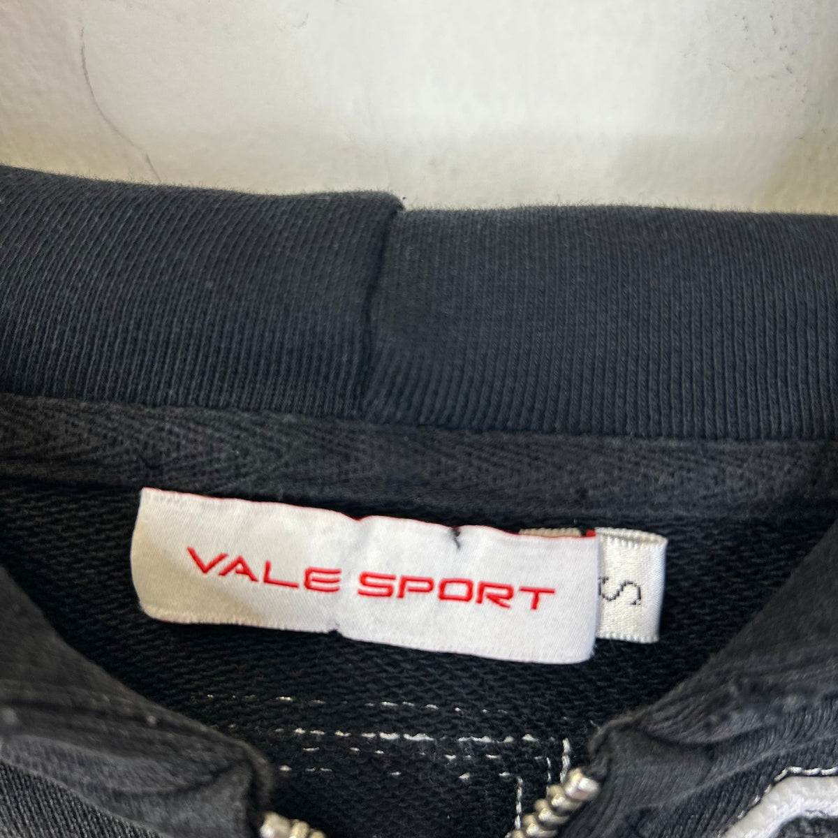VALE FOREVER ANTHEM ZIP UP HOODIE BLACK
