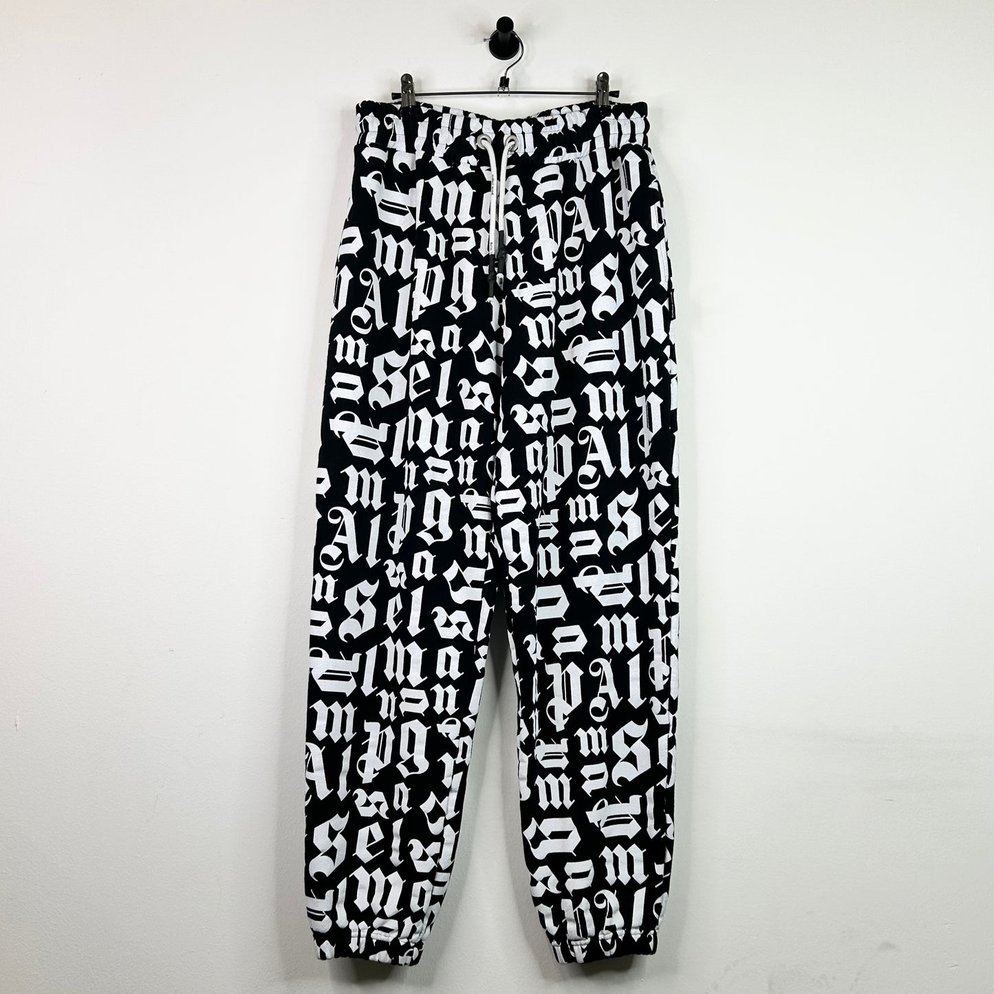 PALM ANGELS AOP SCRIPT BLACK WHITE SWEATPANTS