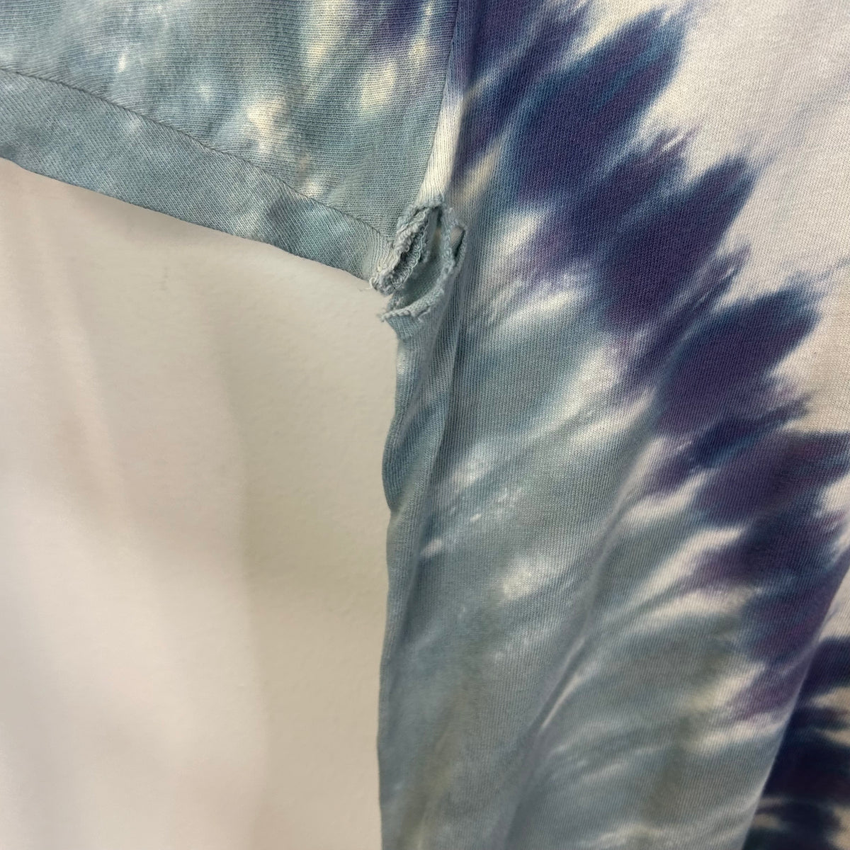 PINK FLOYD DARK SIDE OF THE MOON LIQUID BLUE AOP TEE