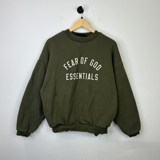 FEAR OF GOD ESSENTAILS MILITARY GREEN CREWNECK