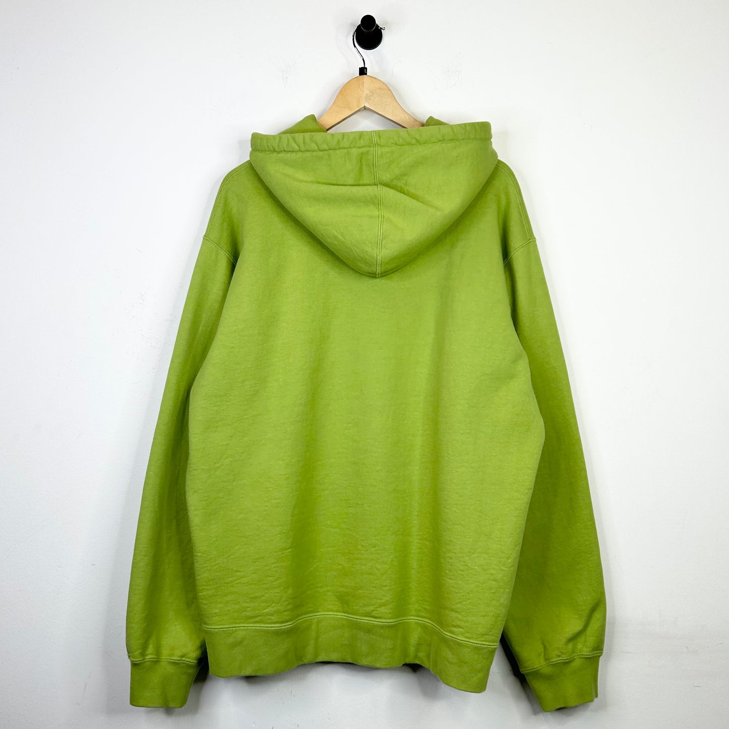 SUPREME SET IN LOGO LIME GREEN HOODIE