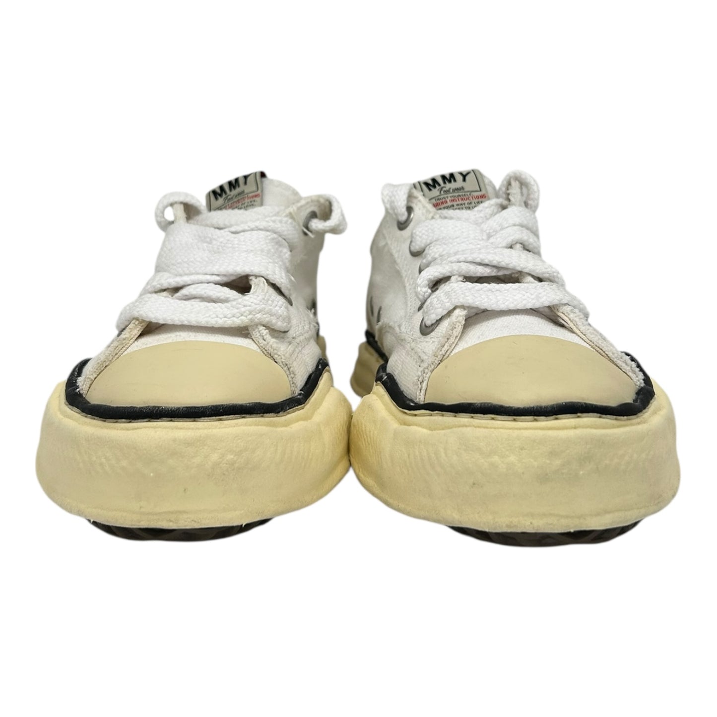 PREOWNED MAISON MIHARA OG SOLE WHITE CREAM CANVAS LOW