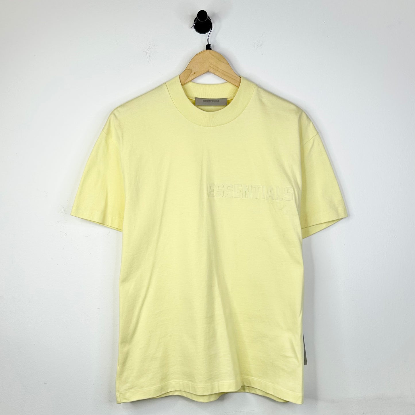 ESSENTIALS YELLOW LOGO TEE