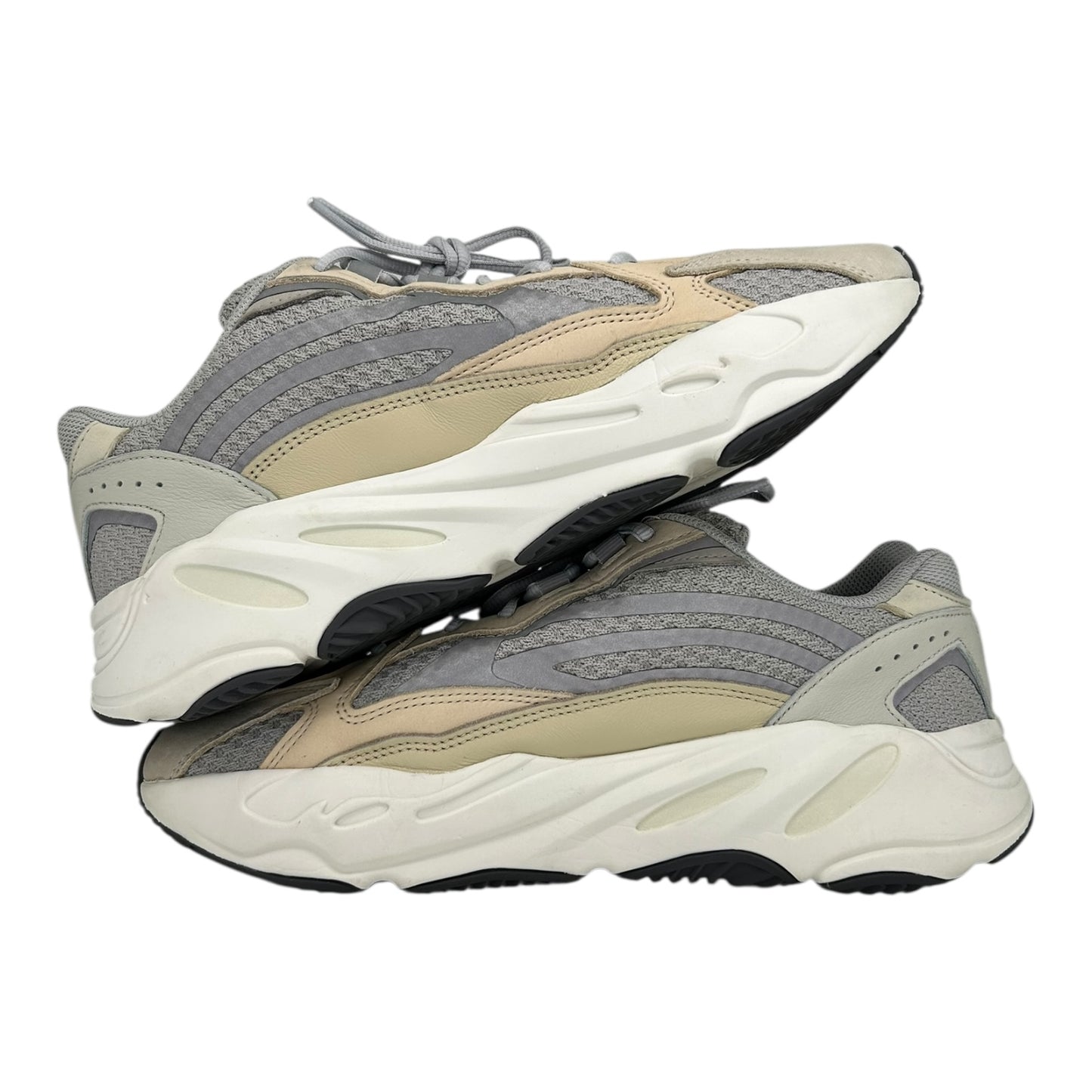 PREOWNED YEEZY 700 V2 CREAM