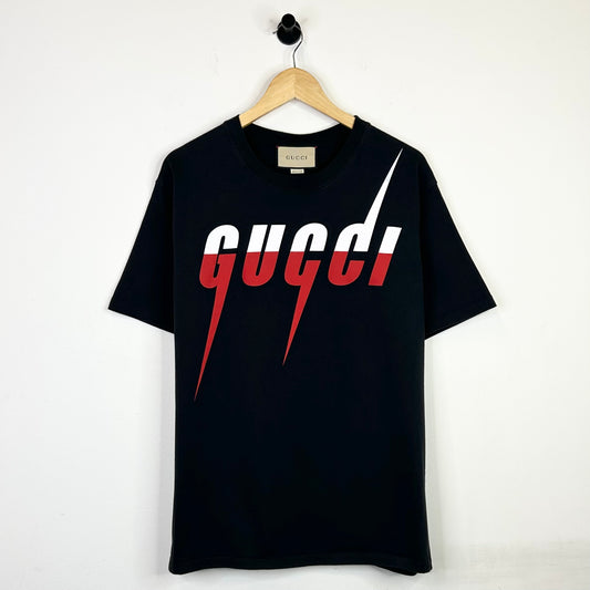 GUCCI SPLIT COLOR SHARP SPELLOUT TEE