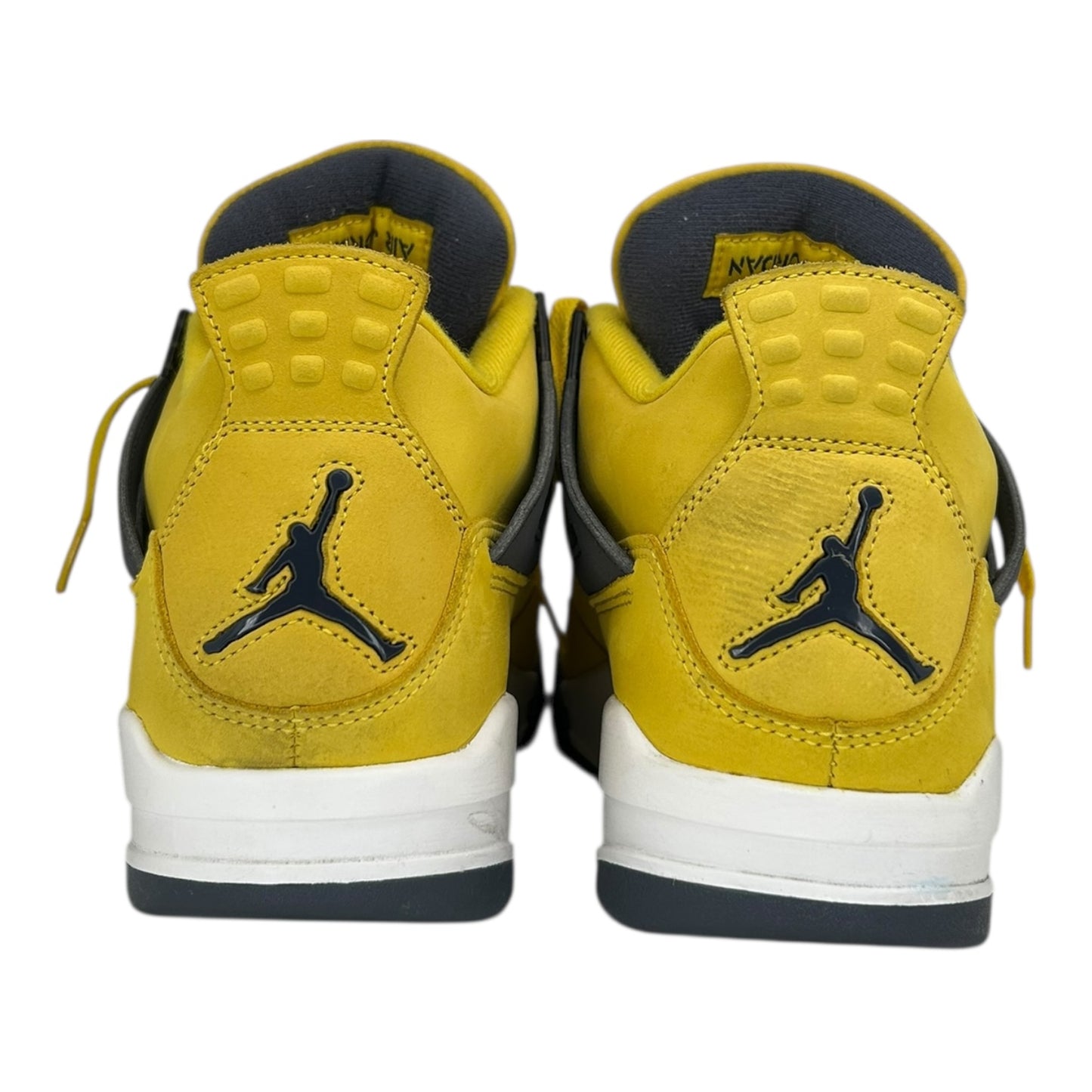 PREOWNED JORDAN 4 LIGHTING
