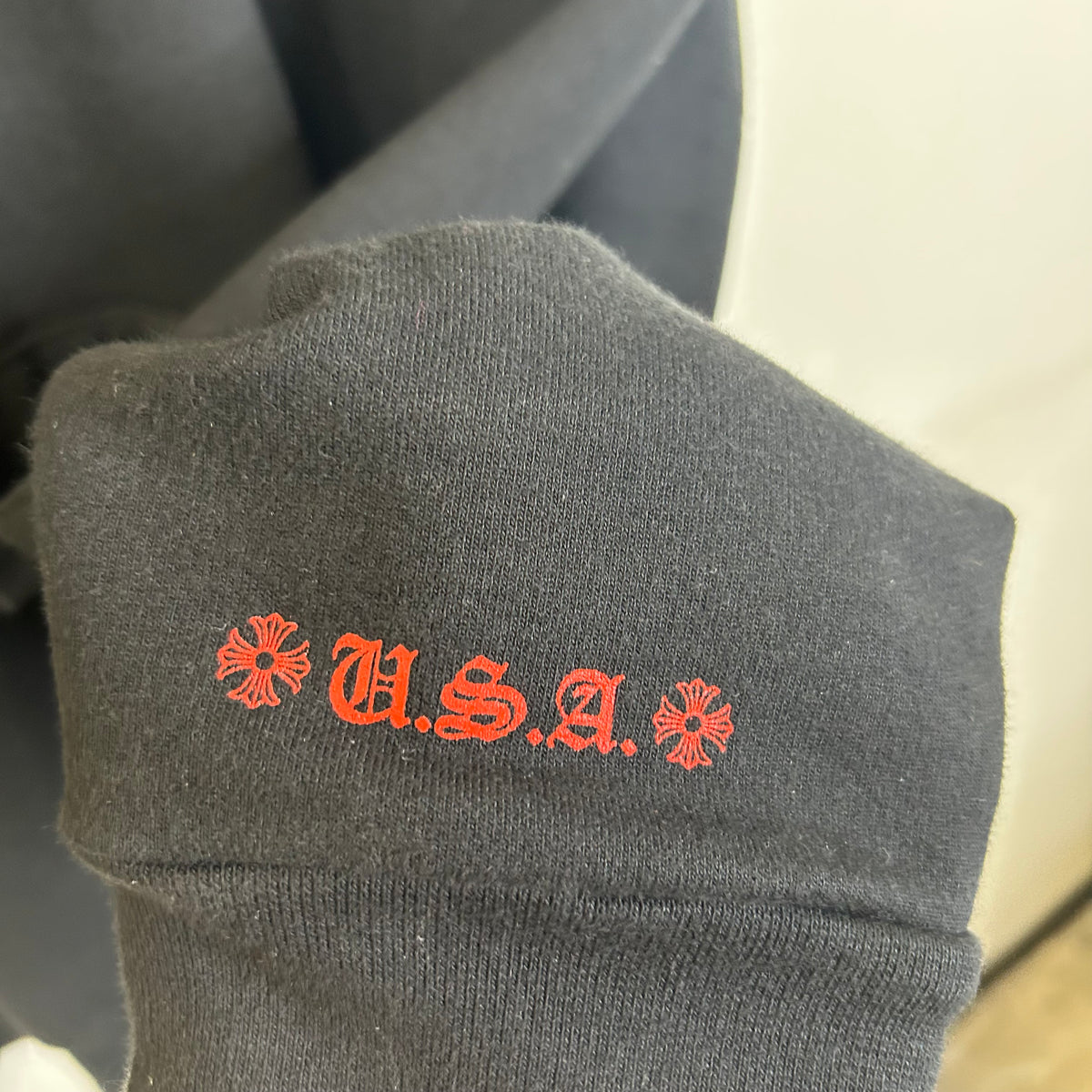 CHROME HEARTS RED AND BLACK HORSESHOE LOGO HOODIE