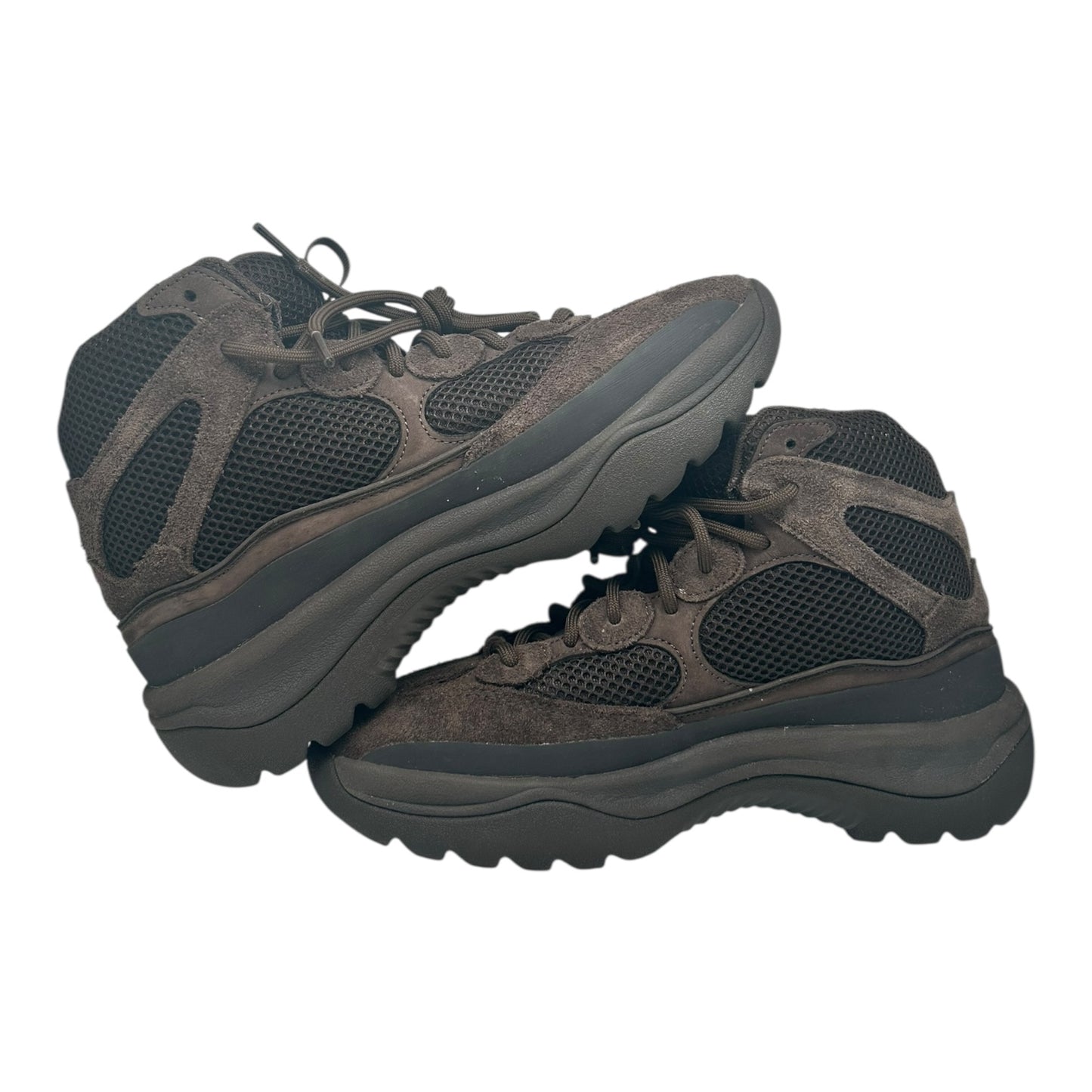 PREOWNED YEEZY DESERT BOOT OIL