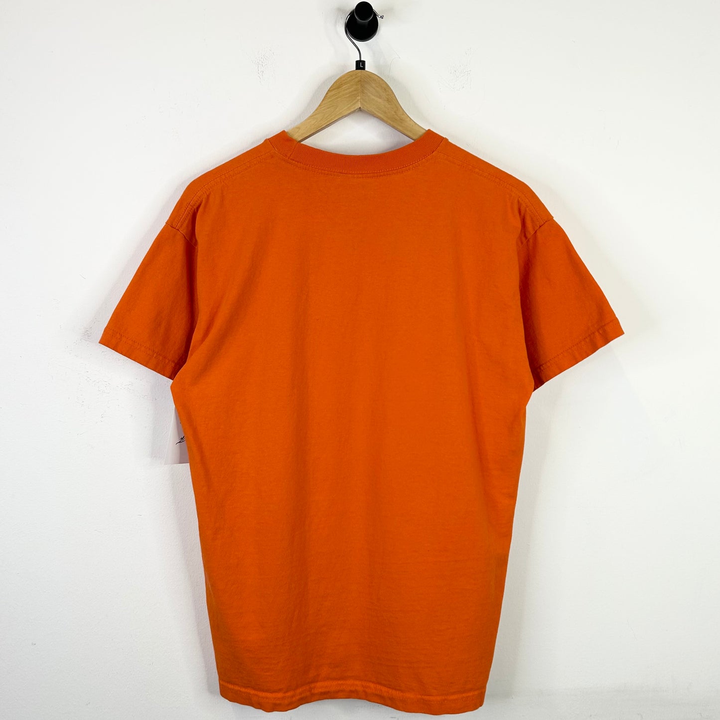SHELLAC ORANGE LOGO TEE