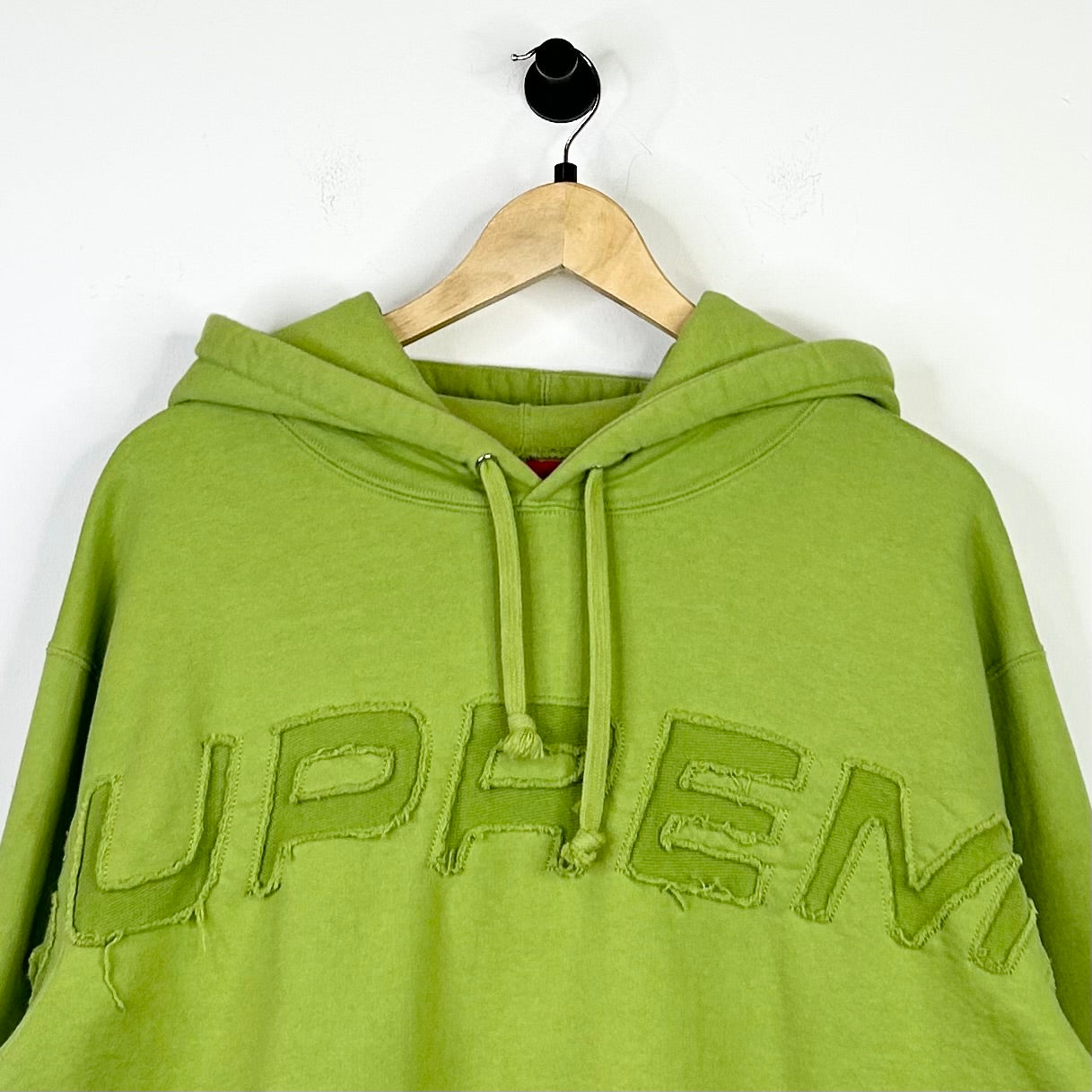 SUPREME SET IN LOGO LIME GREEN HOODIE