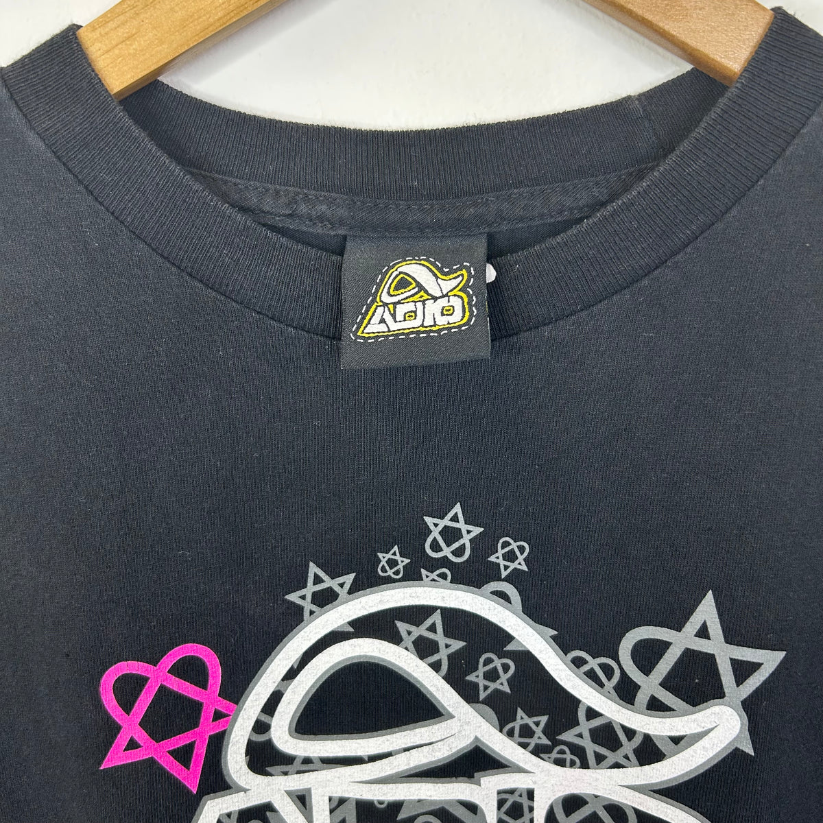 ADIO HEARTAGRAM VINTAGE TEE