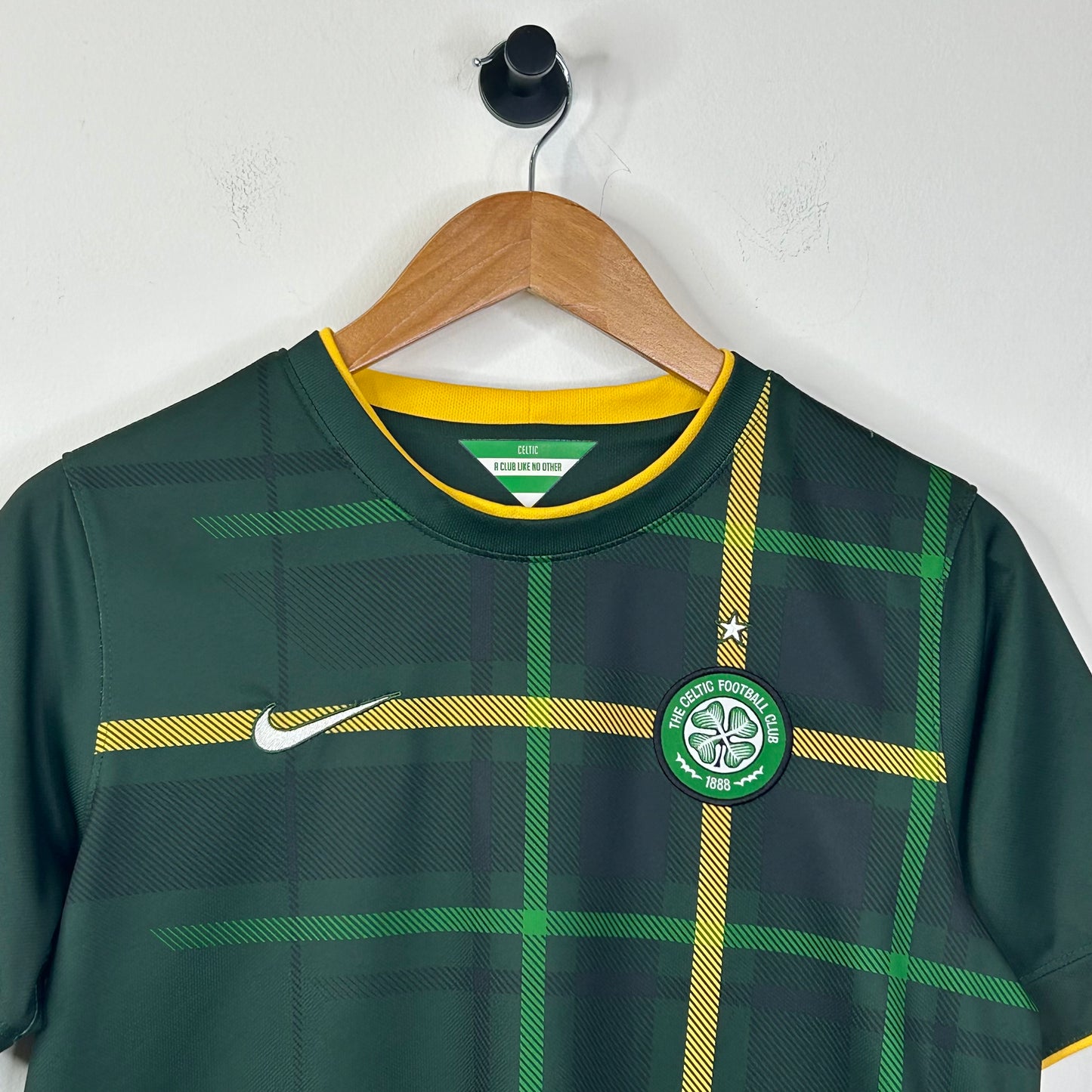NIKE CELTIC FOOTBALL CLUB SOCCER JERSEY