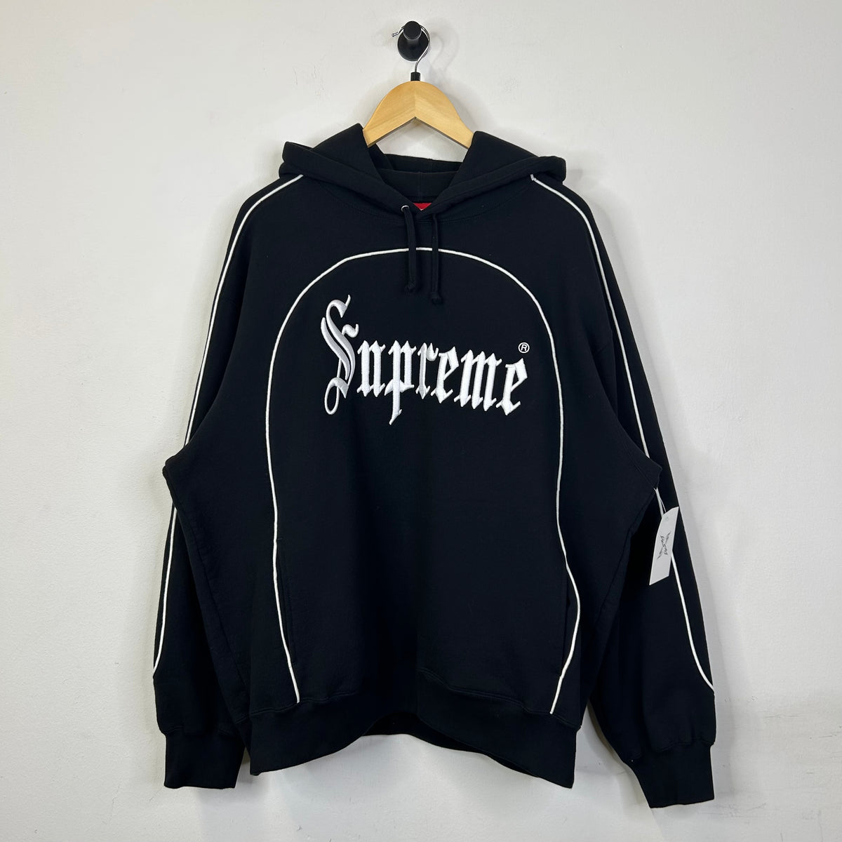 SUPREME CURVE PIPING HOODED SWEATHSHIRT