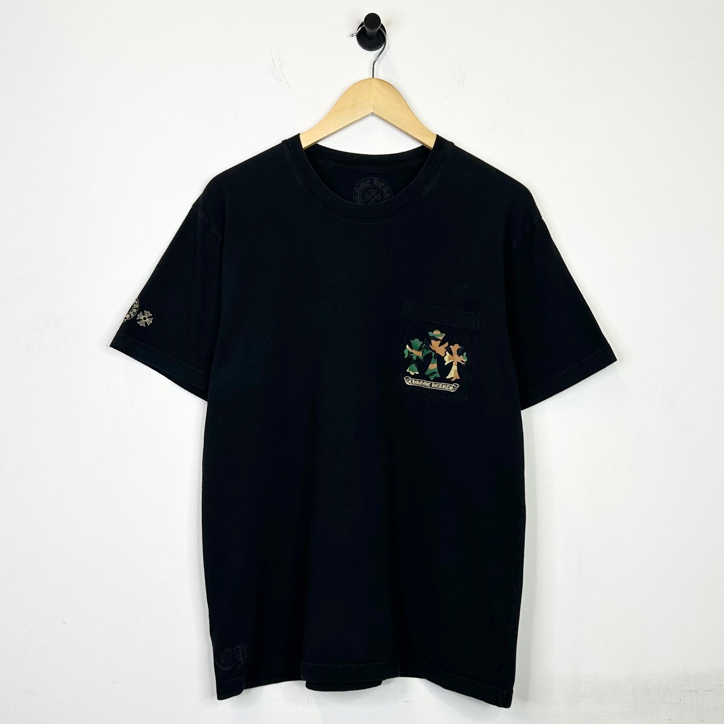 CHROME HEARTS CAMO TRIPLE CROSS TEE
