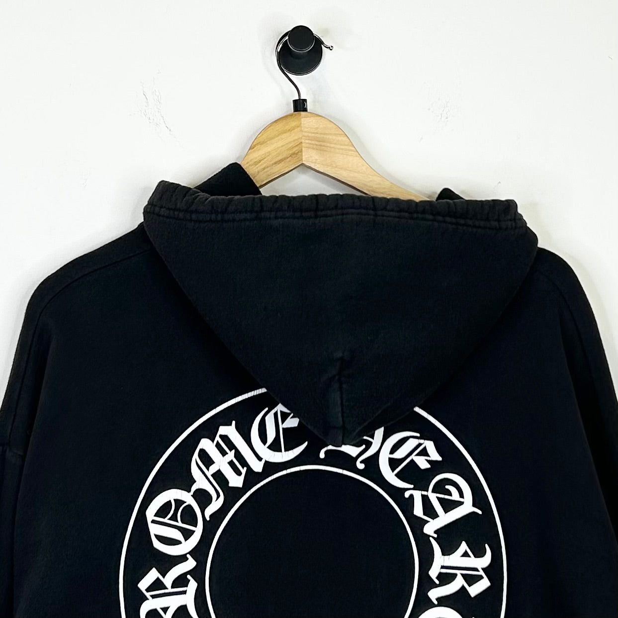 CHROME HEARTS HORSESHOE FLORAL CROSS SLEEVE HOODIE