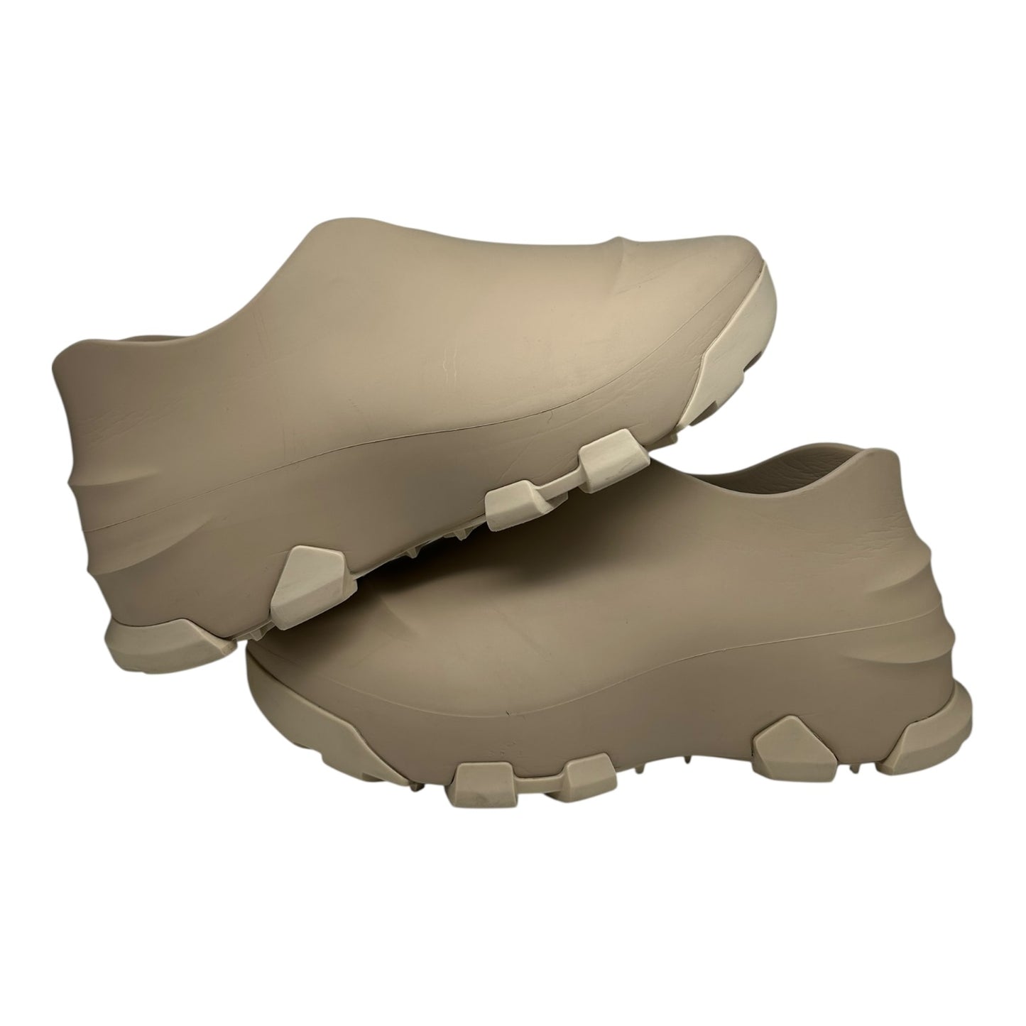 PREOWNED GIVENCHY MONUMENTAL MALLOW SIZE 41 (8US)