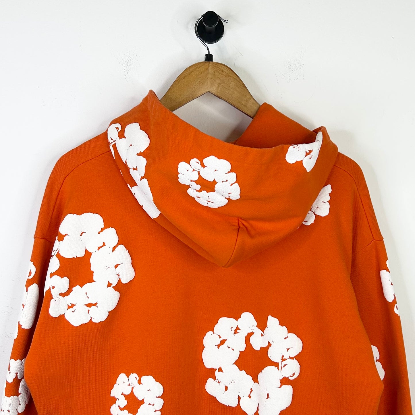 DENIM TEARS WHITE/ORANGE WREATH HOODIE