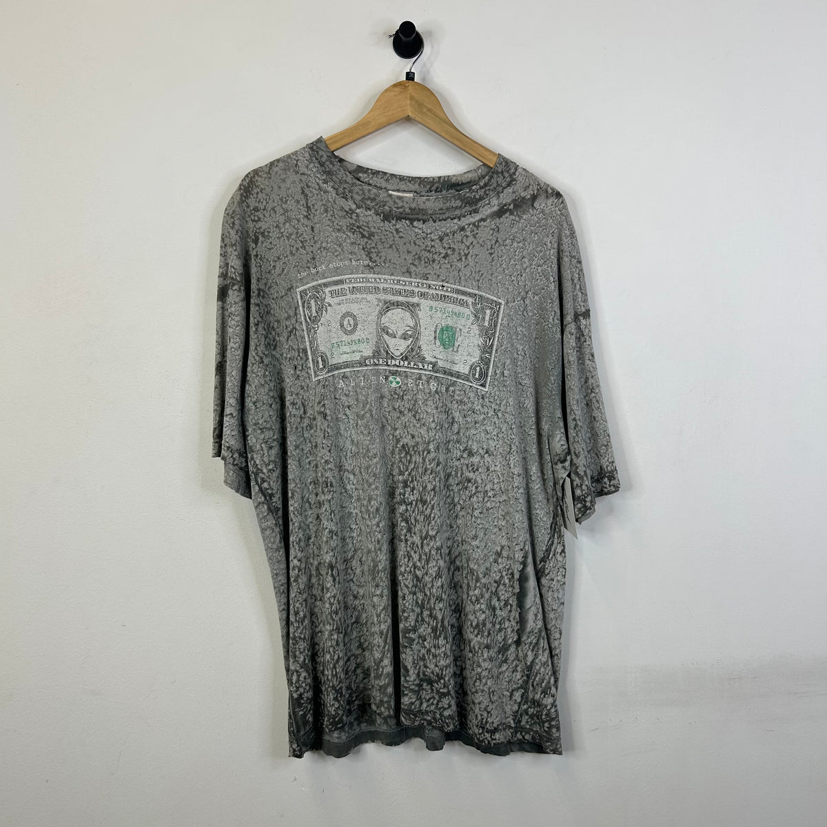 ALIEN EIGHT THE BUCK STOPS HERE TEE