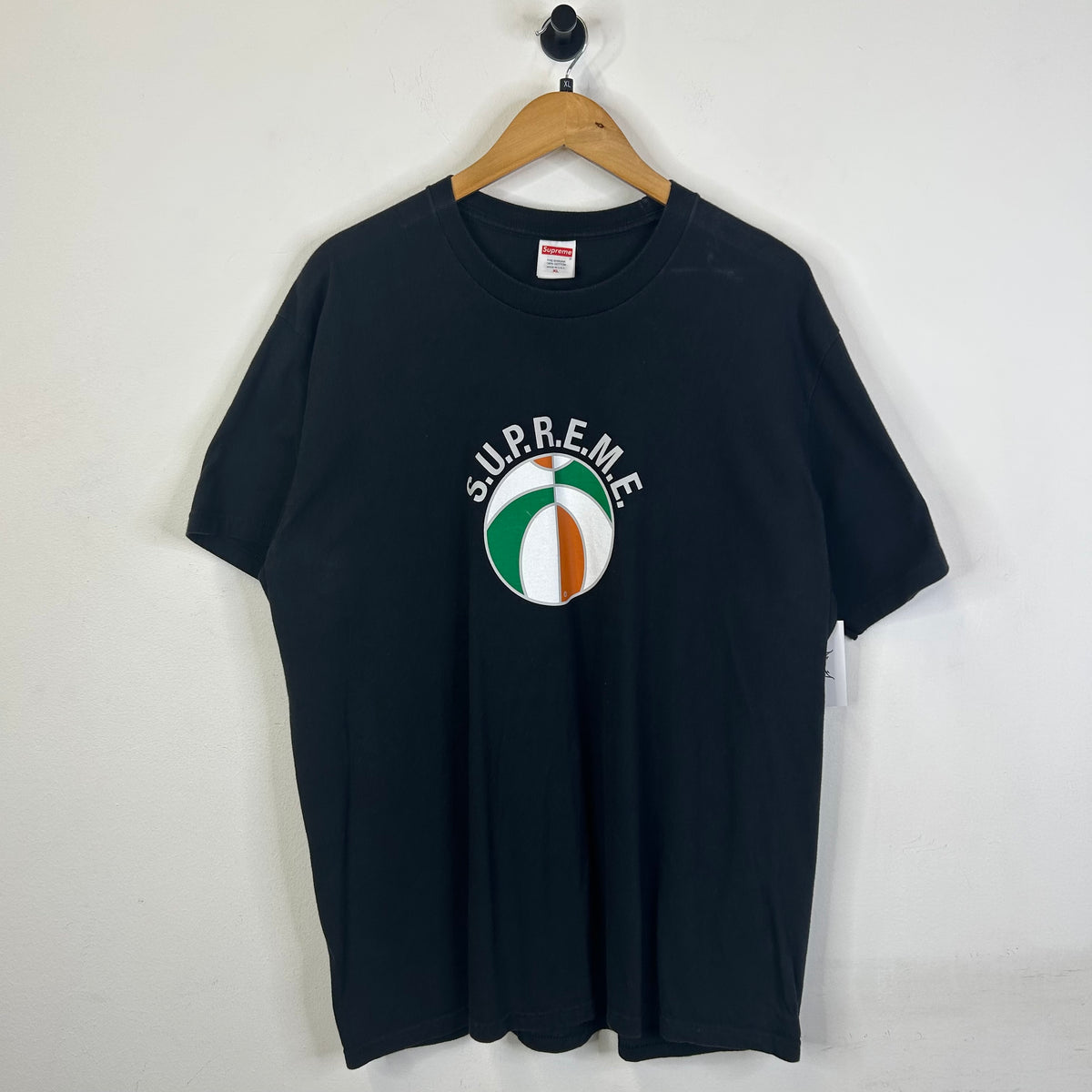 SUPREME BLACK BASKETBALL TEE