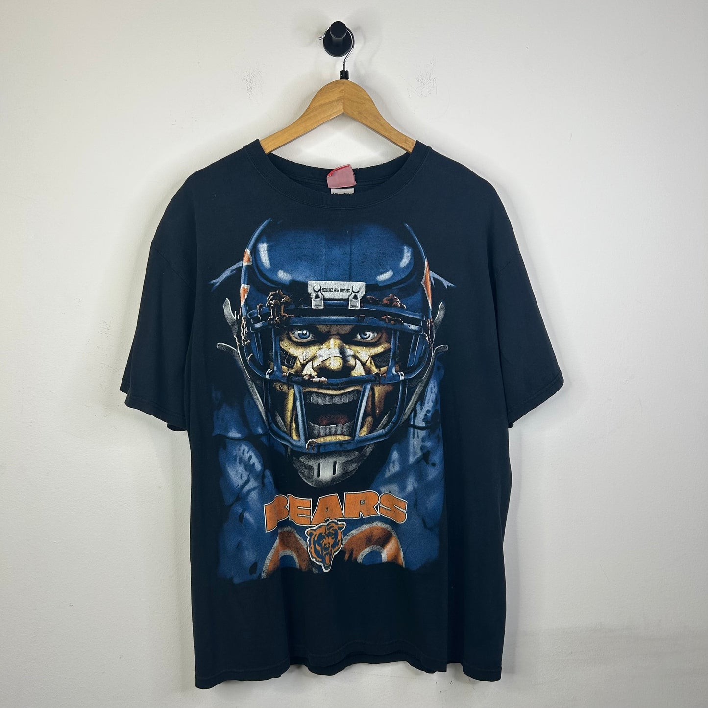 CHICAGO BEARS BIG FACE ART CARTOON TEE