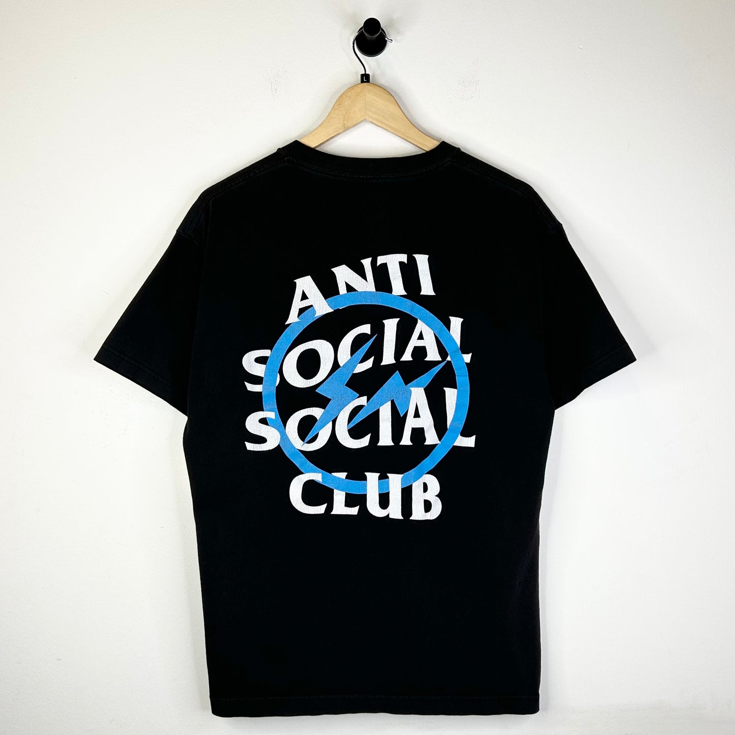 ANTISOCIAL SOCIAL CLUB FRAGMENT BLUE BOLT TEE