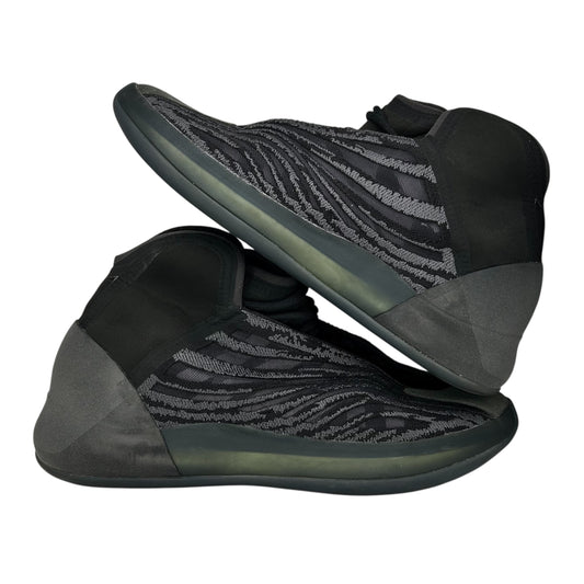 PREOWNED YEEZY QNTM ONYX