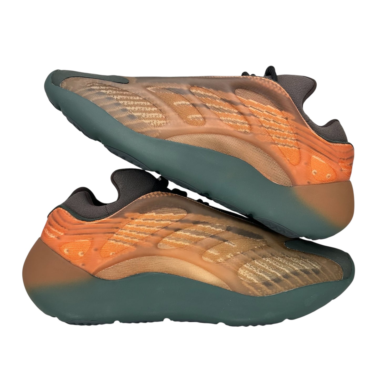 PREOWNED YEEZY 700 V3 COPPER FADE