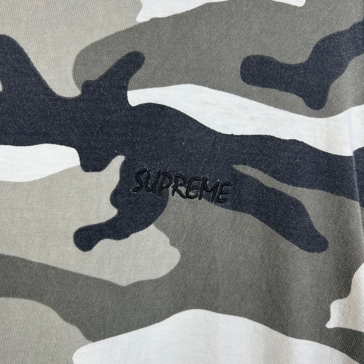 SUPREME WASHED S/S TOP SNOW CAMO