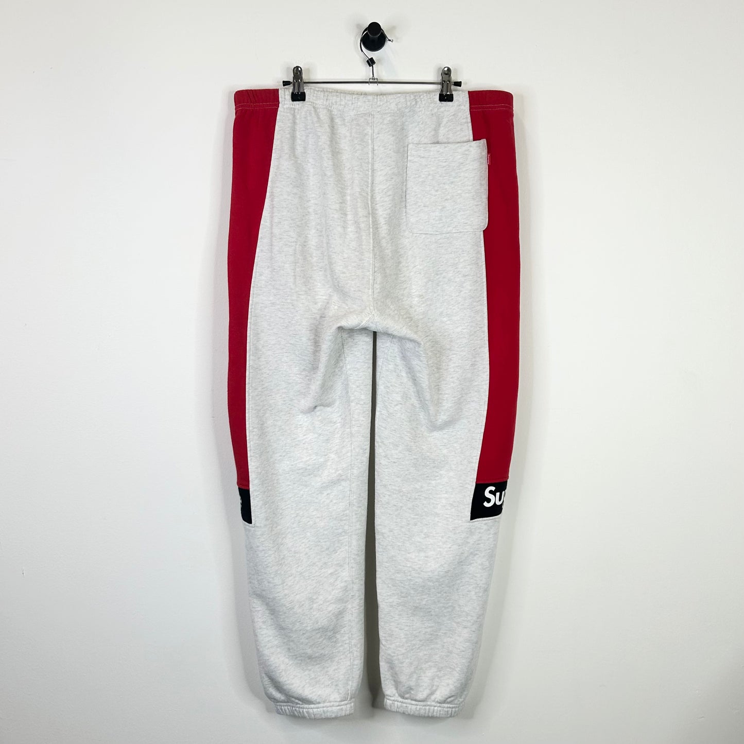 SUPREME RED GREY COLOR BLOCK SWEATPANTS