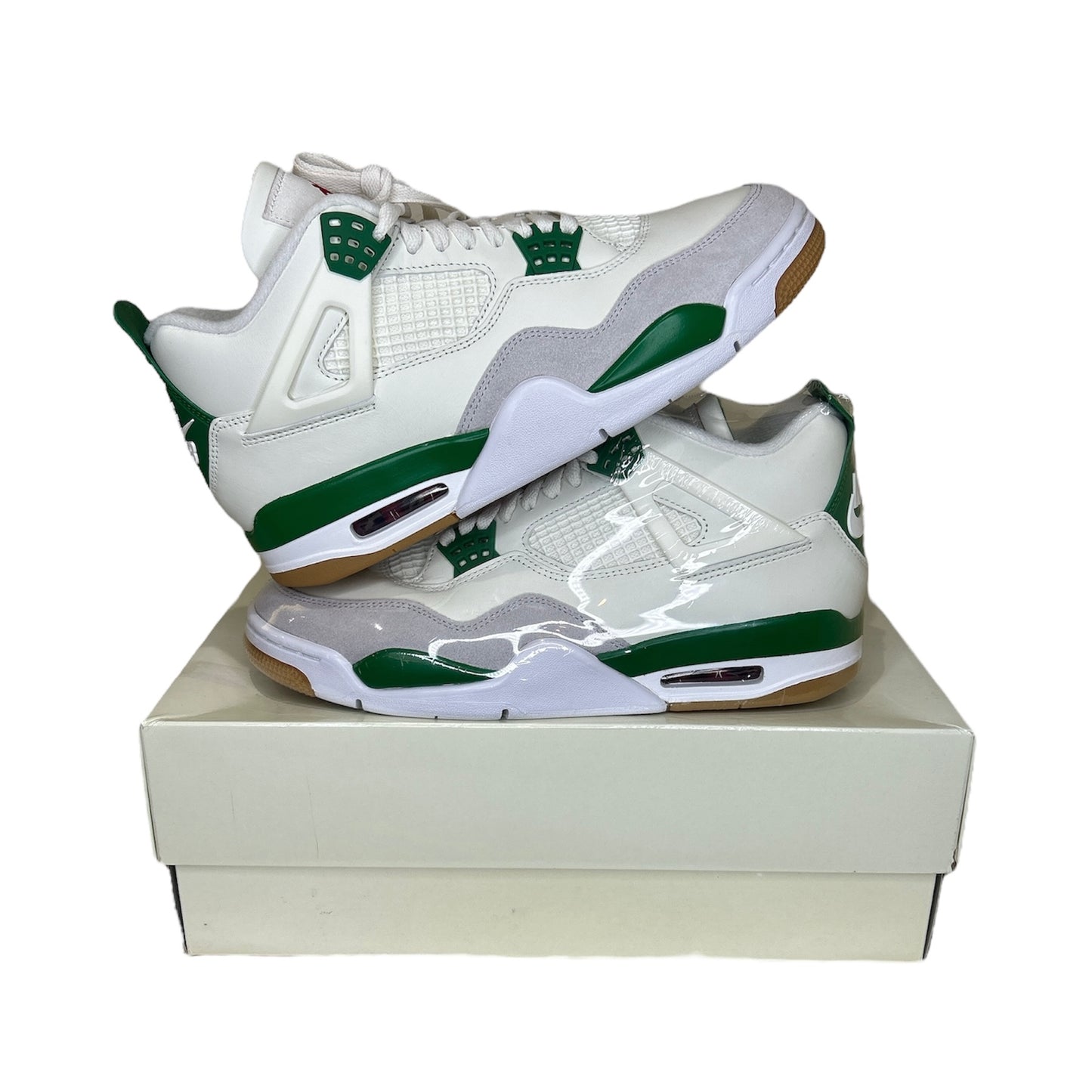 PREOWNED JORDAN 4 SB PINE GREEN