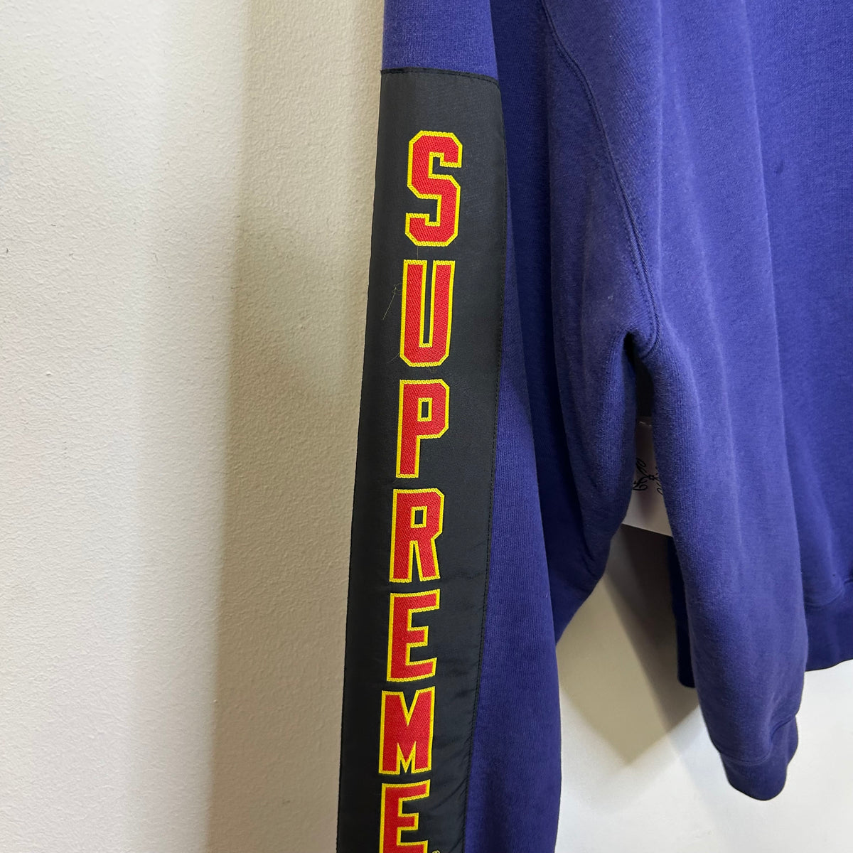 SUPREME WOVEN PATCHES