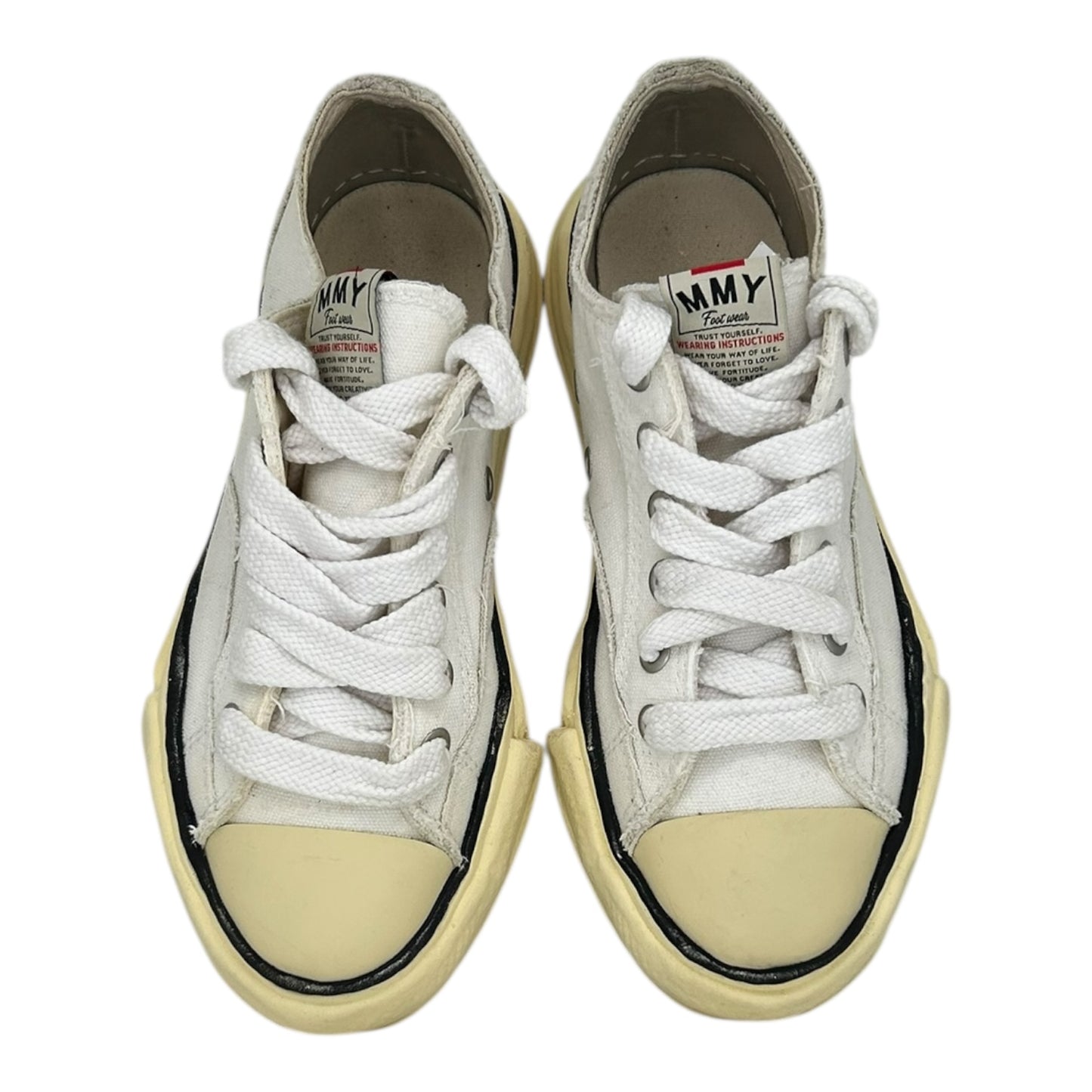 PREOWNED MAISON MIHARA OG SOLE WHITE CREAM CANVAS LOW