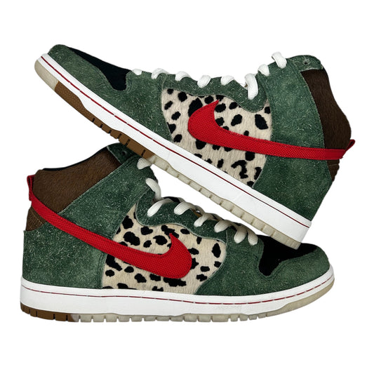 PREOWNED NIKE SB DUNK HIGH DOG WALKER