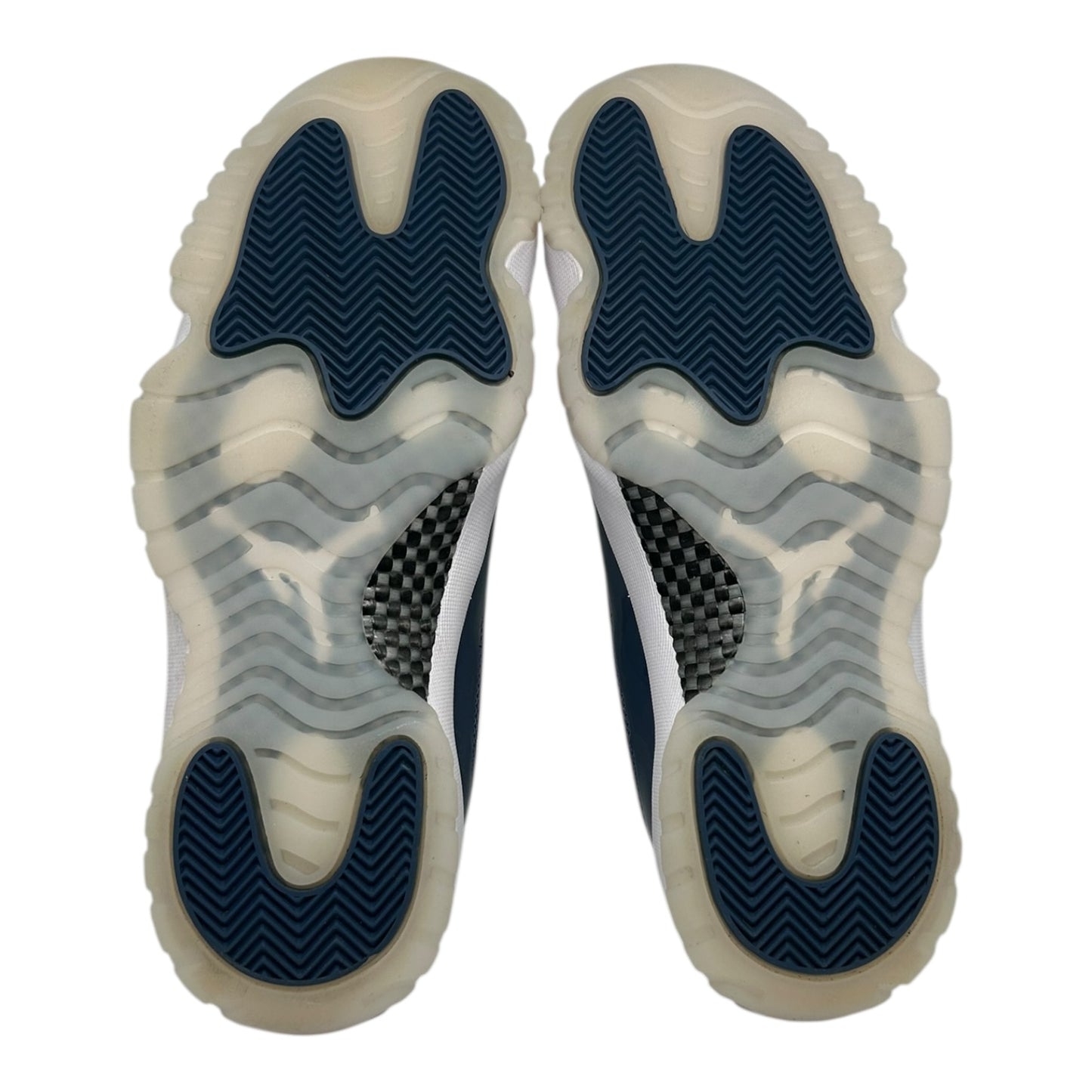 PREOWNED JORDAN 11 LOW DIFFUSED BLUE
