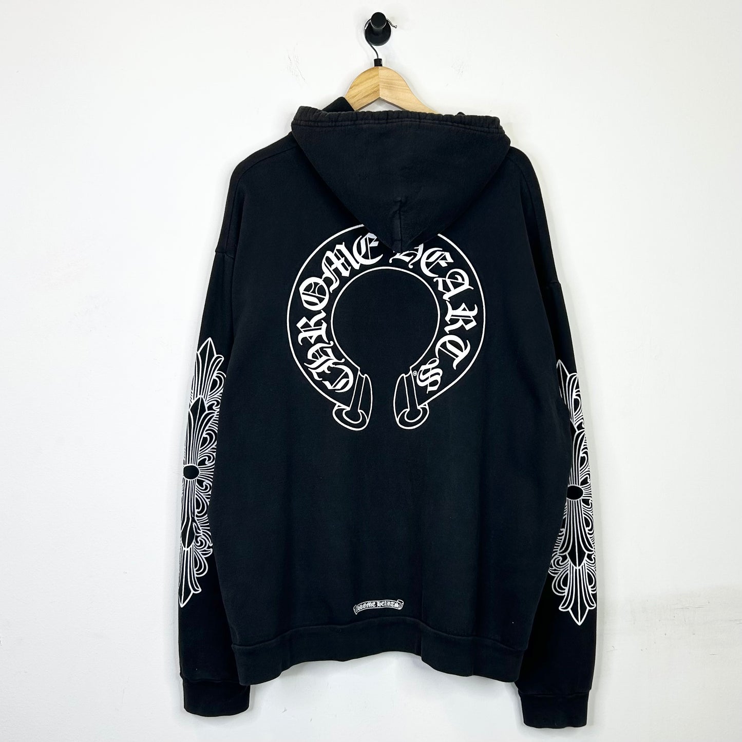 CHROME HEARTS HORSESHOE FLORAL CROSS SLEEVE HOODIE
