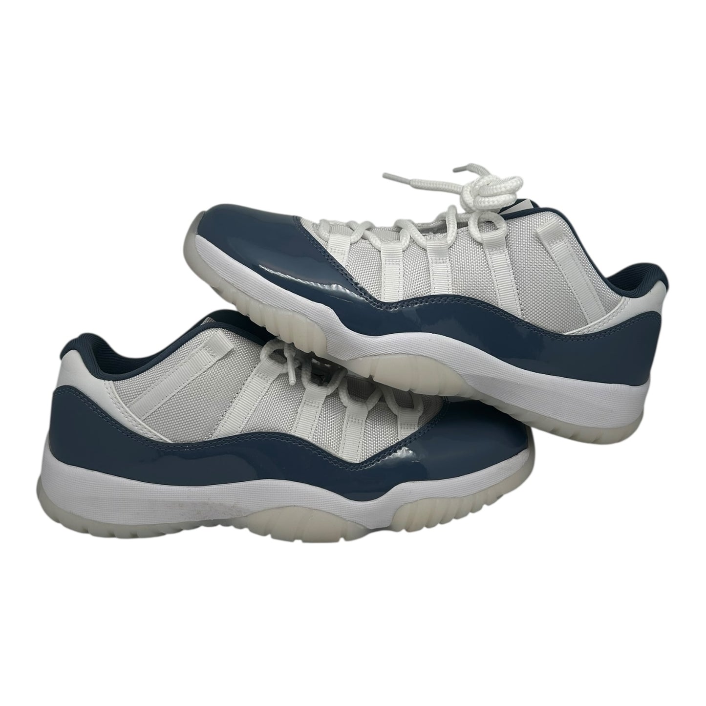 PREOWNED JORDAN 11 LOW DIFFUSED BLUE