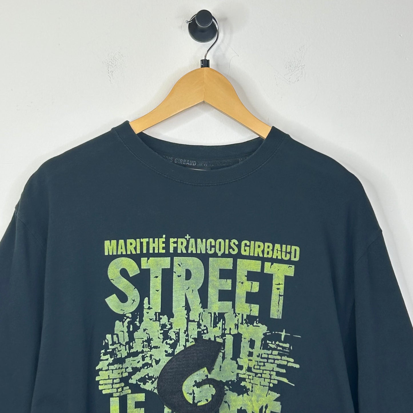 GIRBAUD STREET NEW YORK CITY PARIS TEE