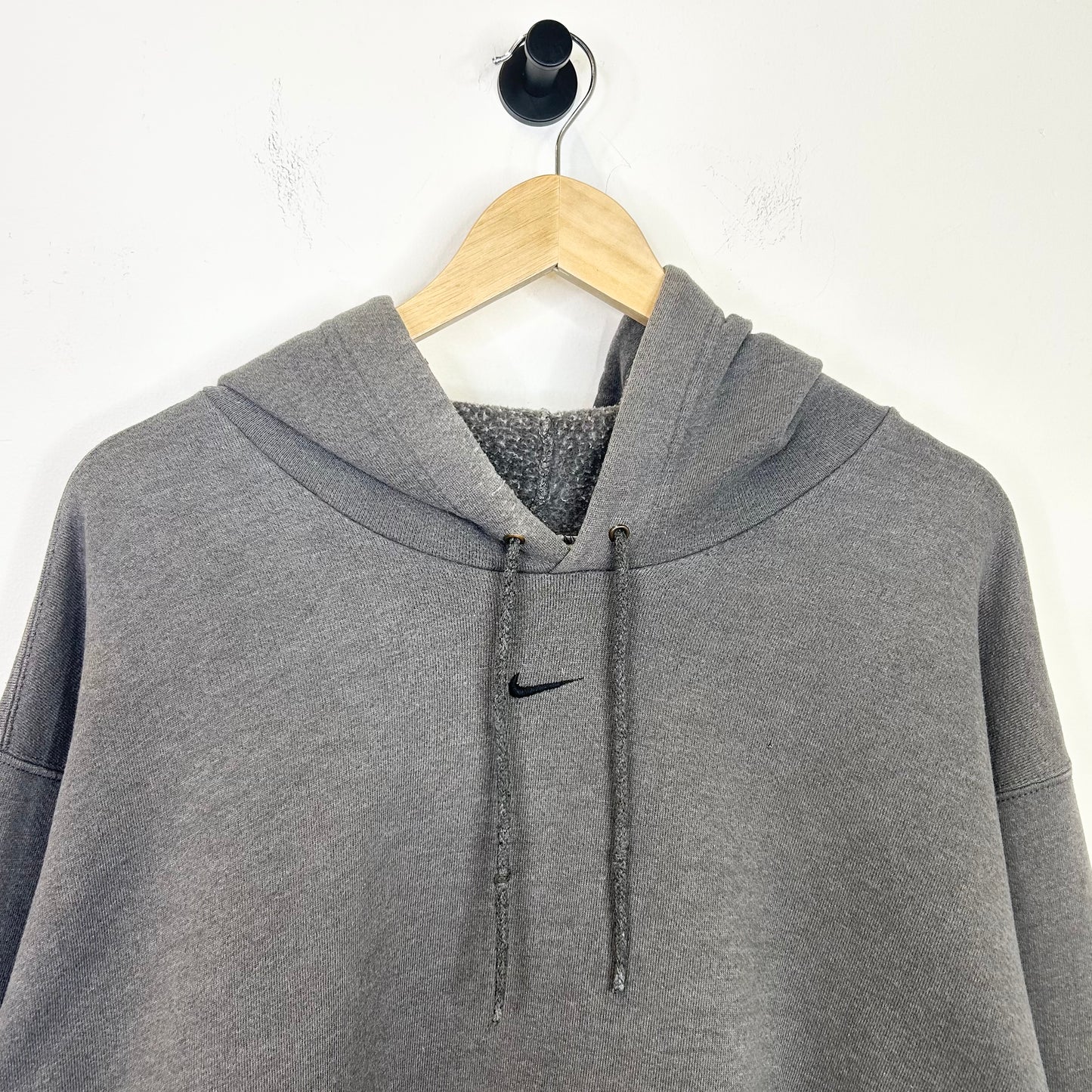 GREY NIKE CENTER SWOOSH HOODIE