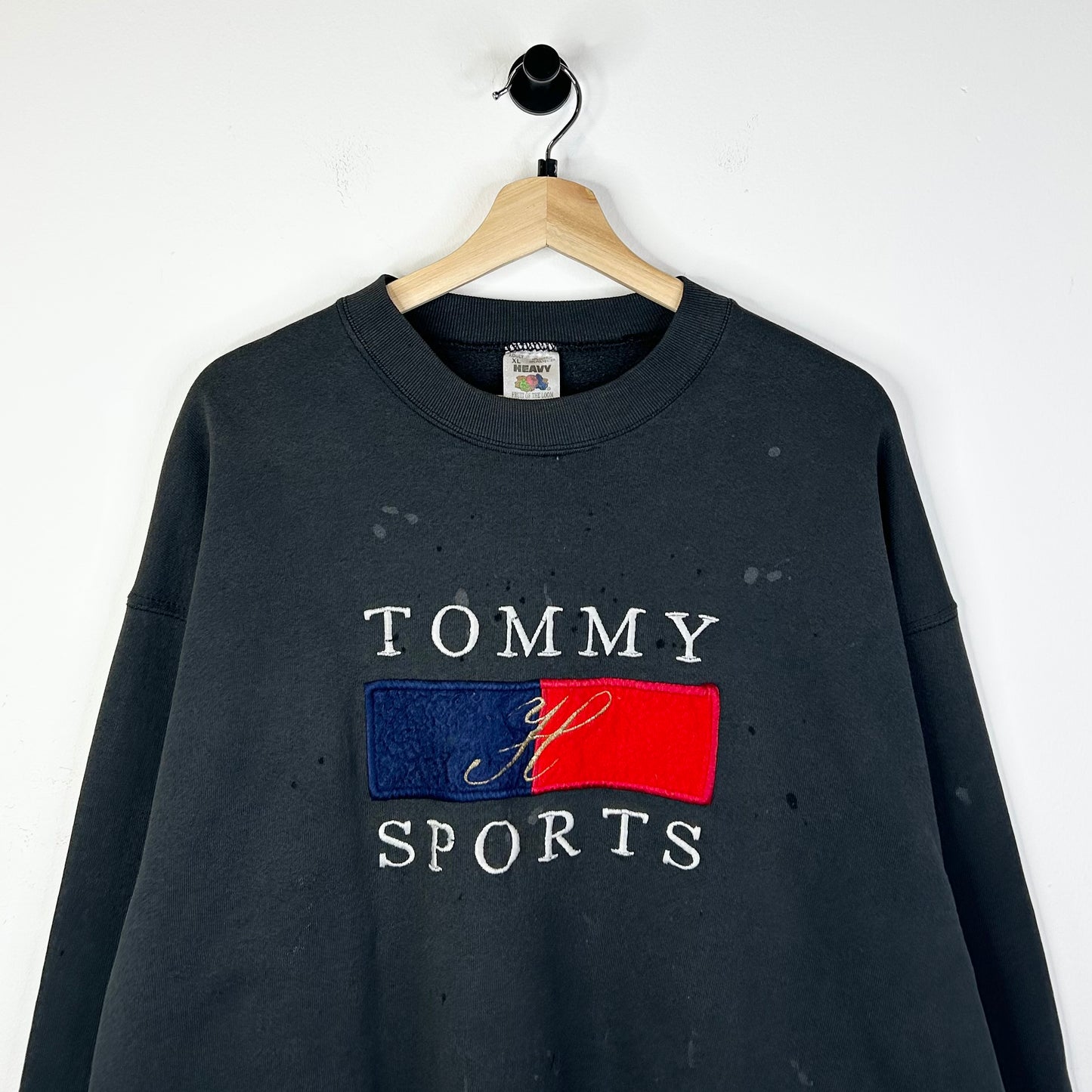 THRASHED TOMMY SPORTS BOOT CREWNECK