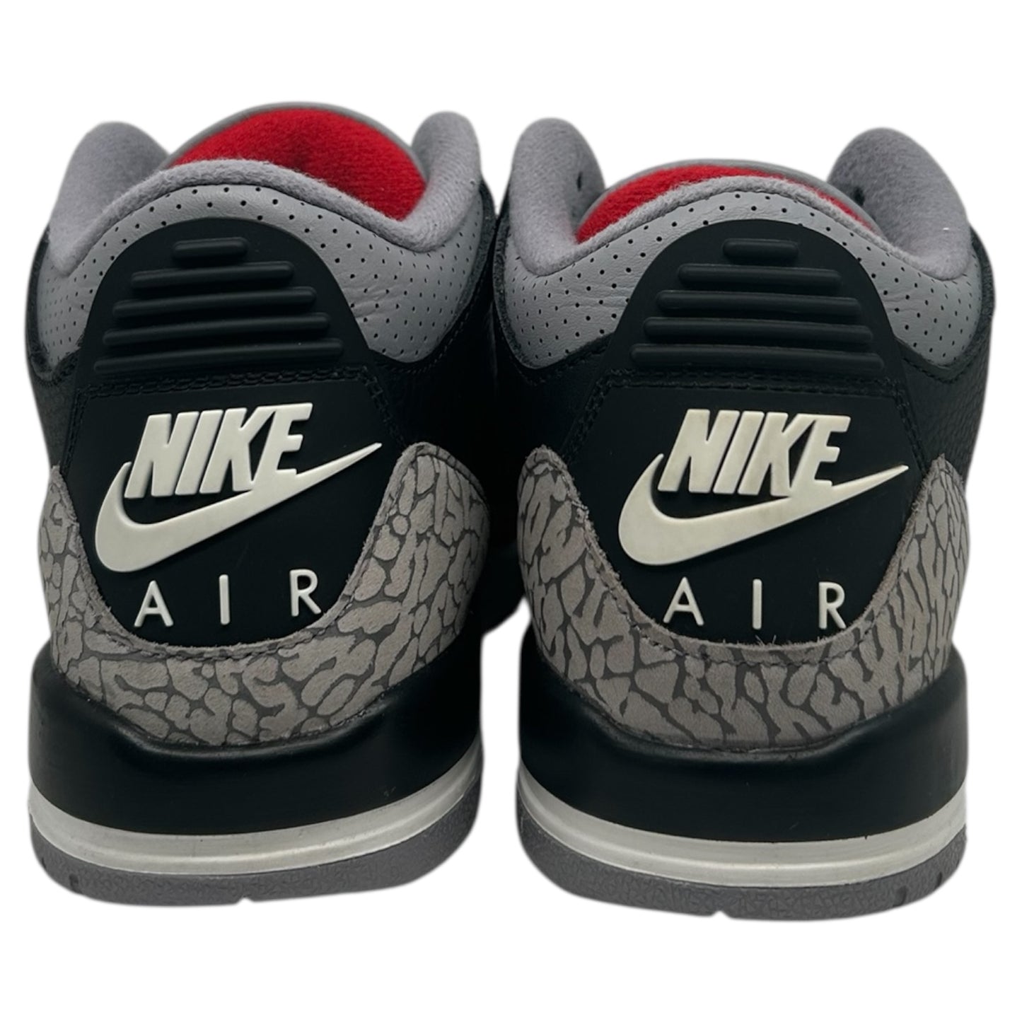 PREOWNED JORDAN 3 BLACK CEMENT  SZ5Y
