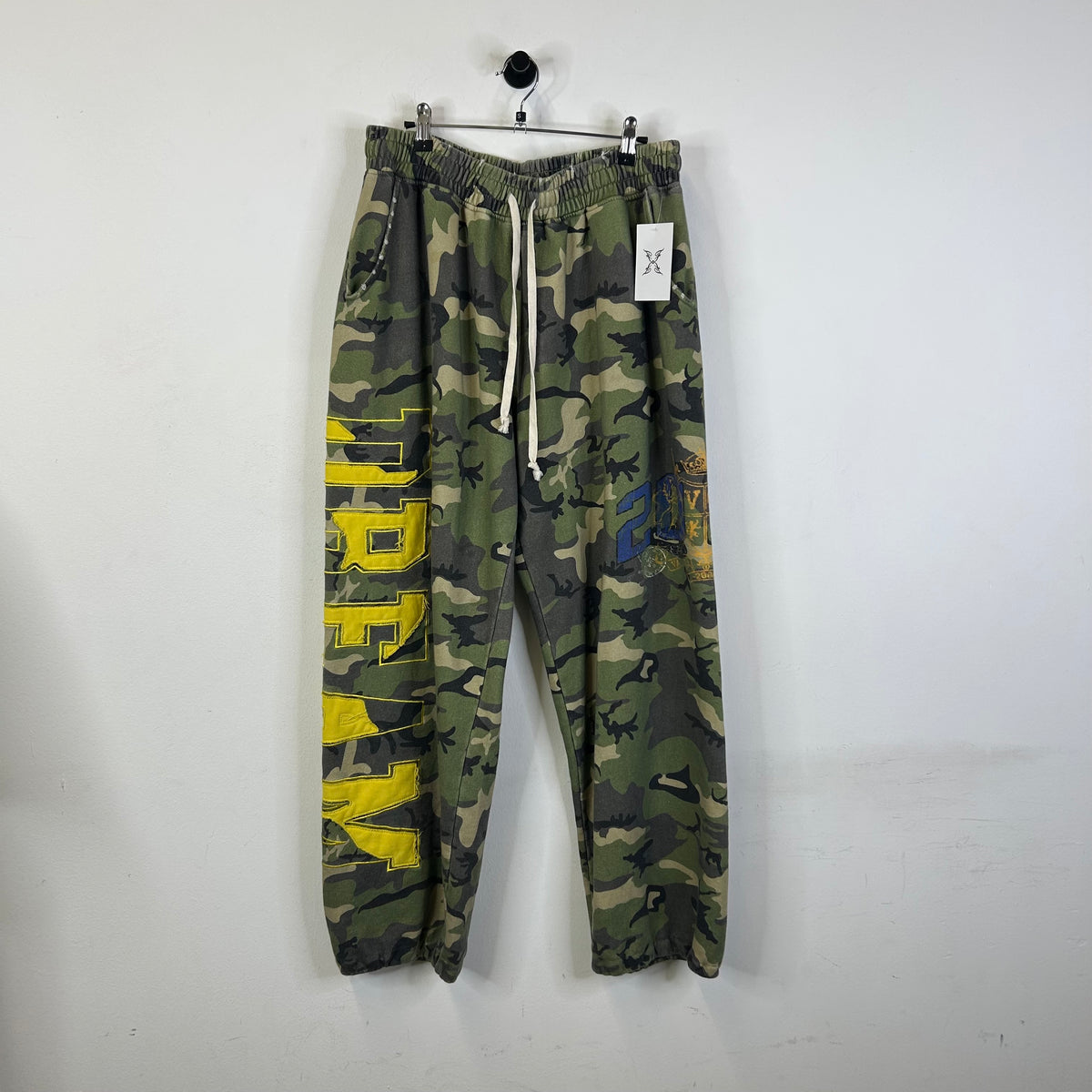 VALE FOREVER CAMO SWEATPANTS