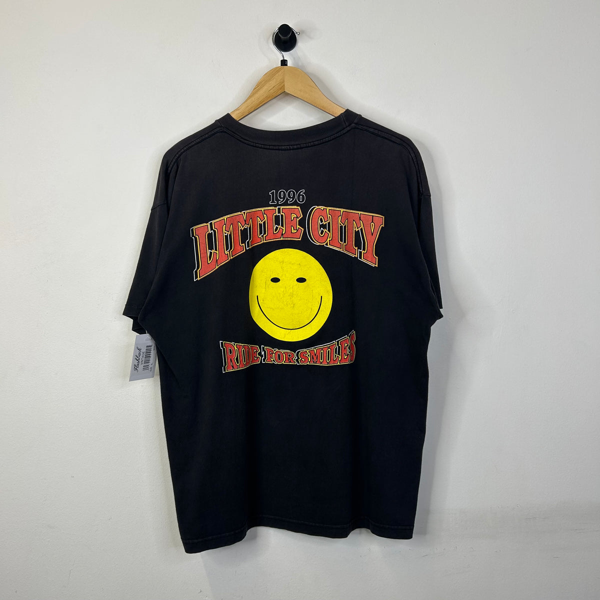CHICAGO WILD PIGS UNTOUCHABLE TEE SIZE XL