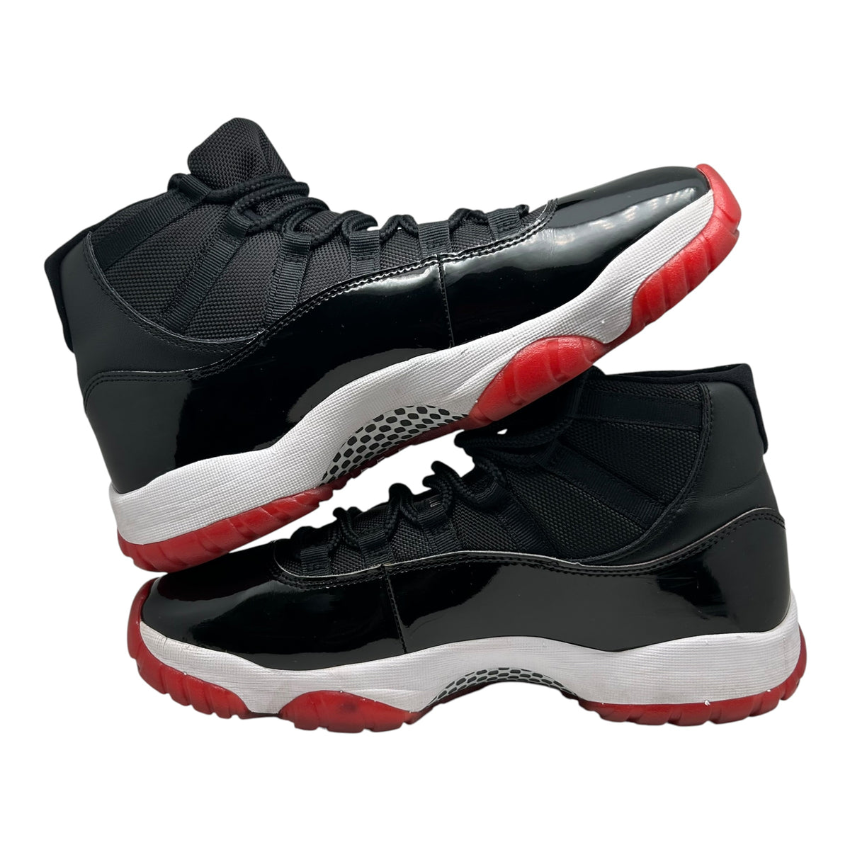 PREOWNED JORDAN 11 BRED