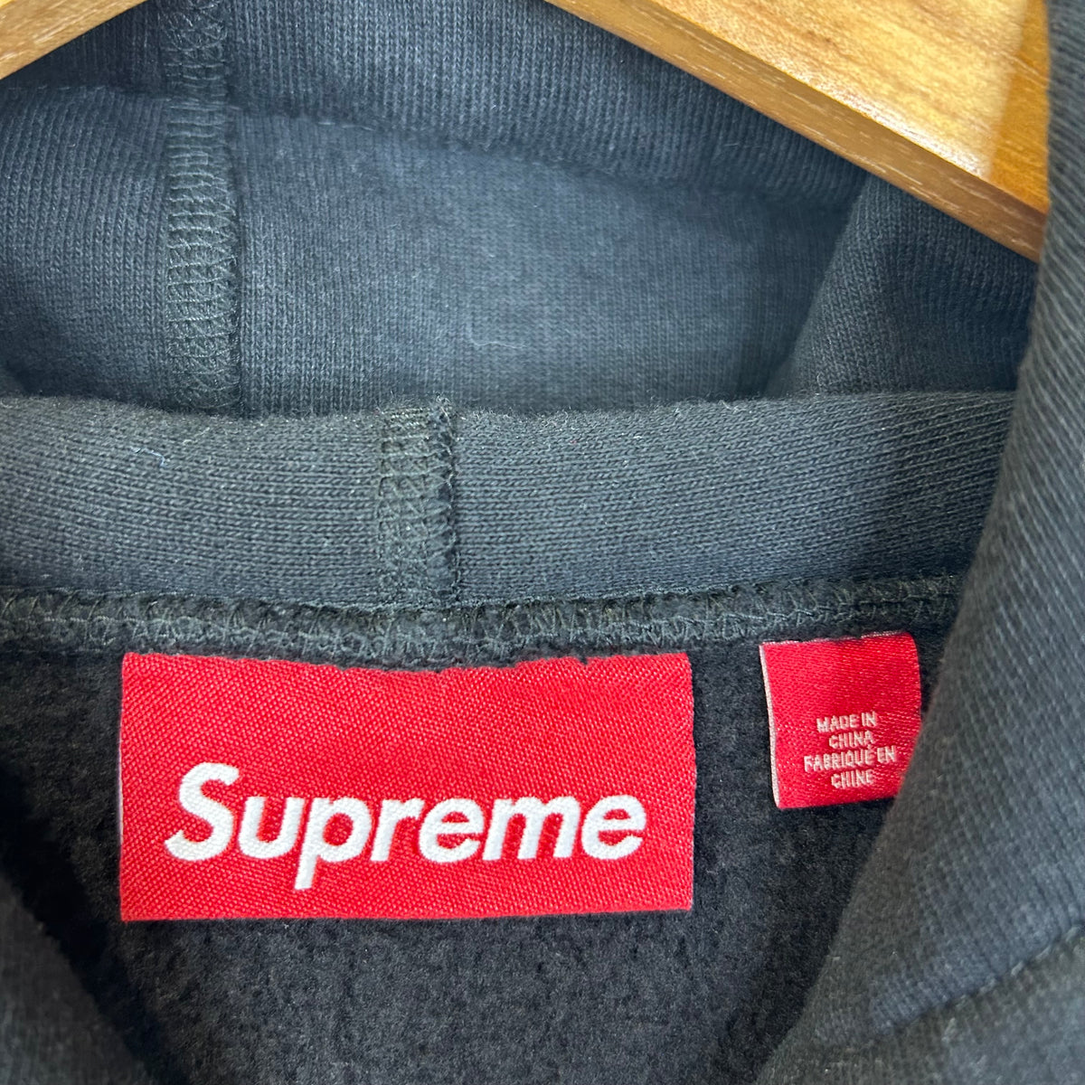 SUPREME ARABIC METALLIC HOODIE BLACK