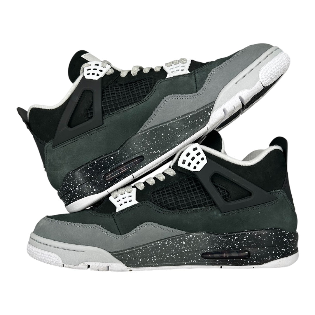 PREOWNED JORDAN 4 FEAR