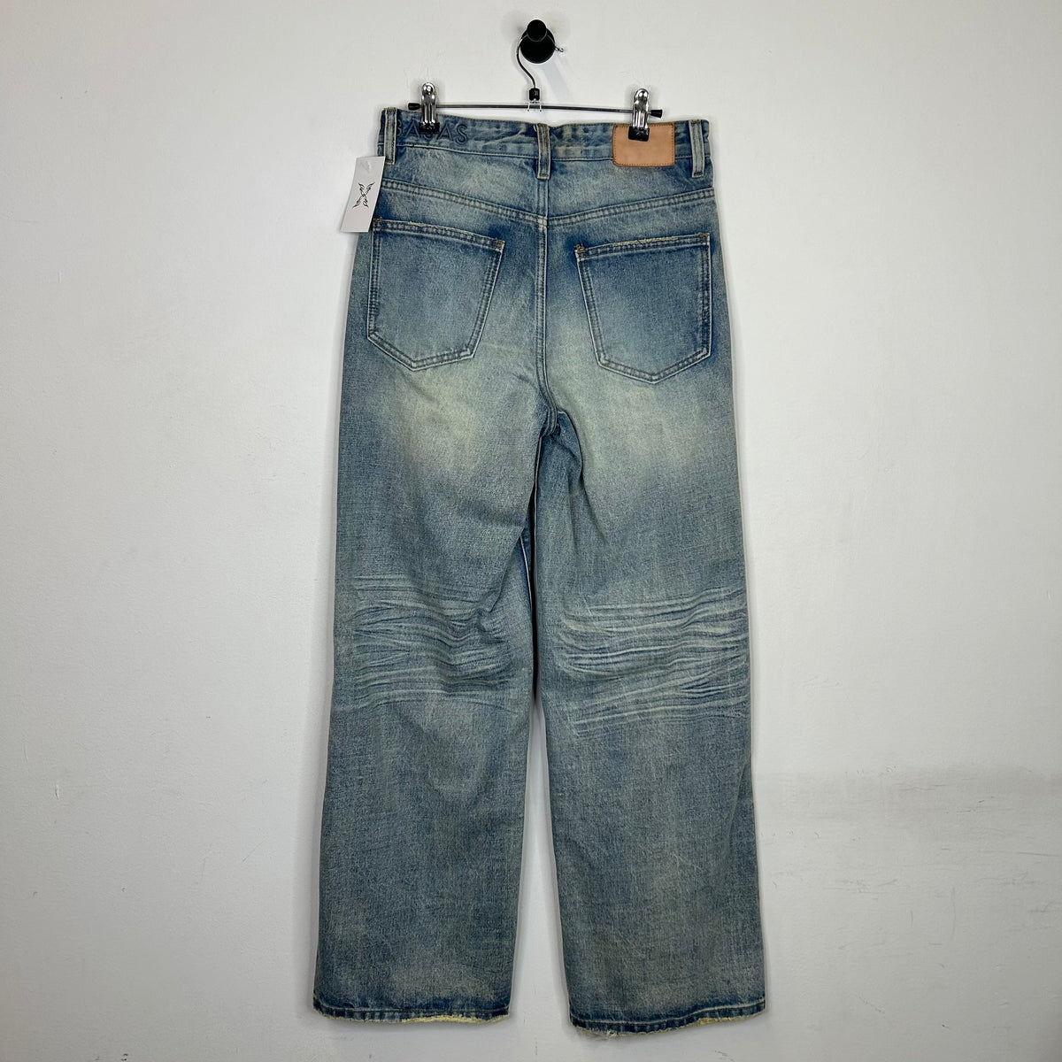 VALABASAS BAGGY DIRTY VINTAGE JEANS