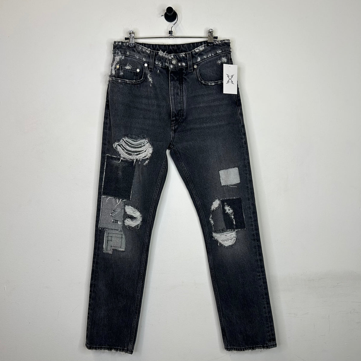 PALM ANGELS DISTRESSED STRAIGHT LEG JEANS