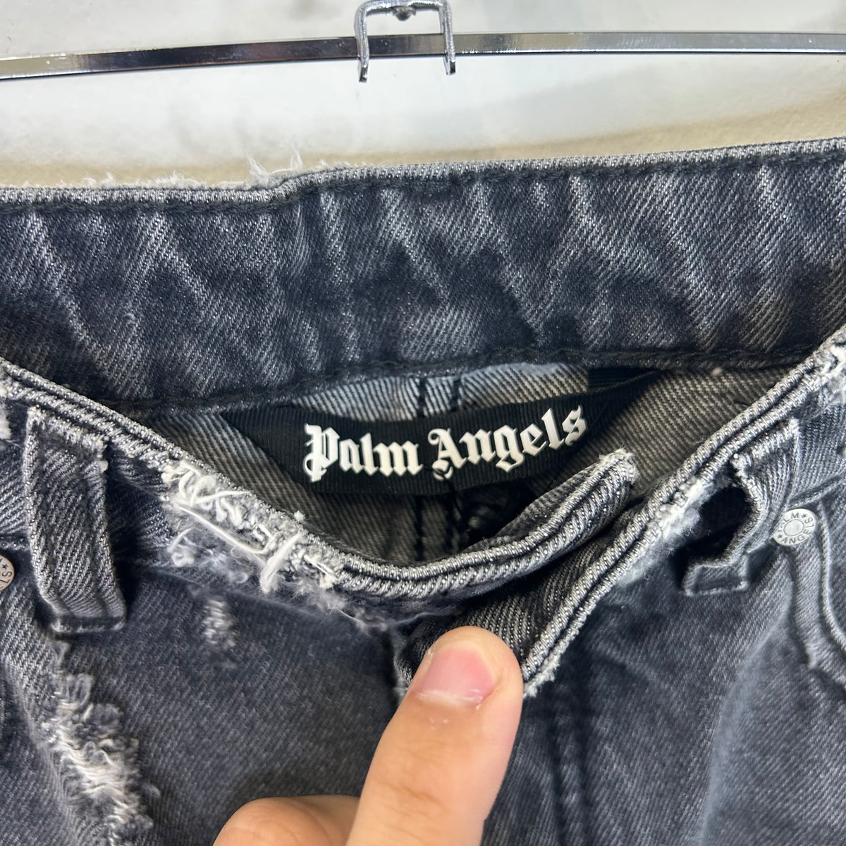 PALM ANGELS DISTRESSED STRAIGHT LEG JEANS