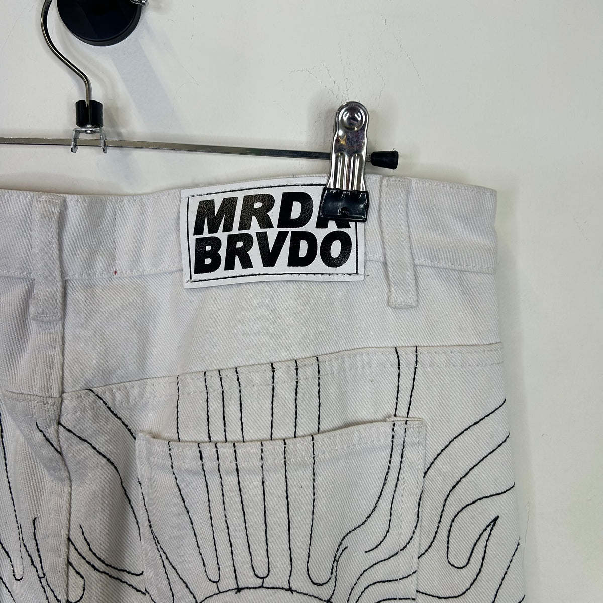 WHO DECIDES WAR WHITE DUALITY BLANC DENIM